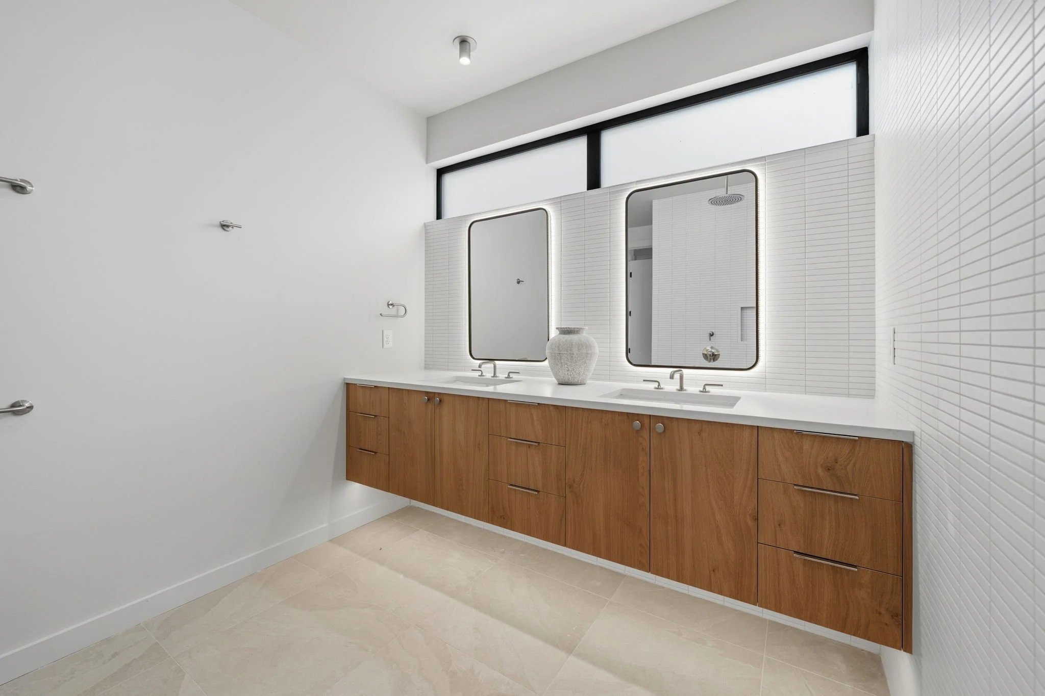 42-SQFT-0633.jpg