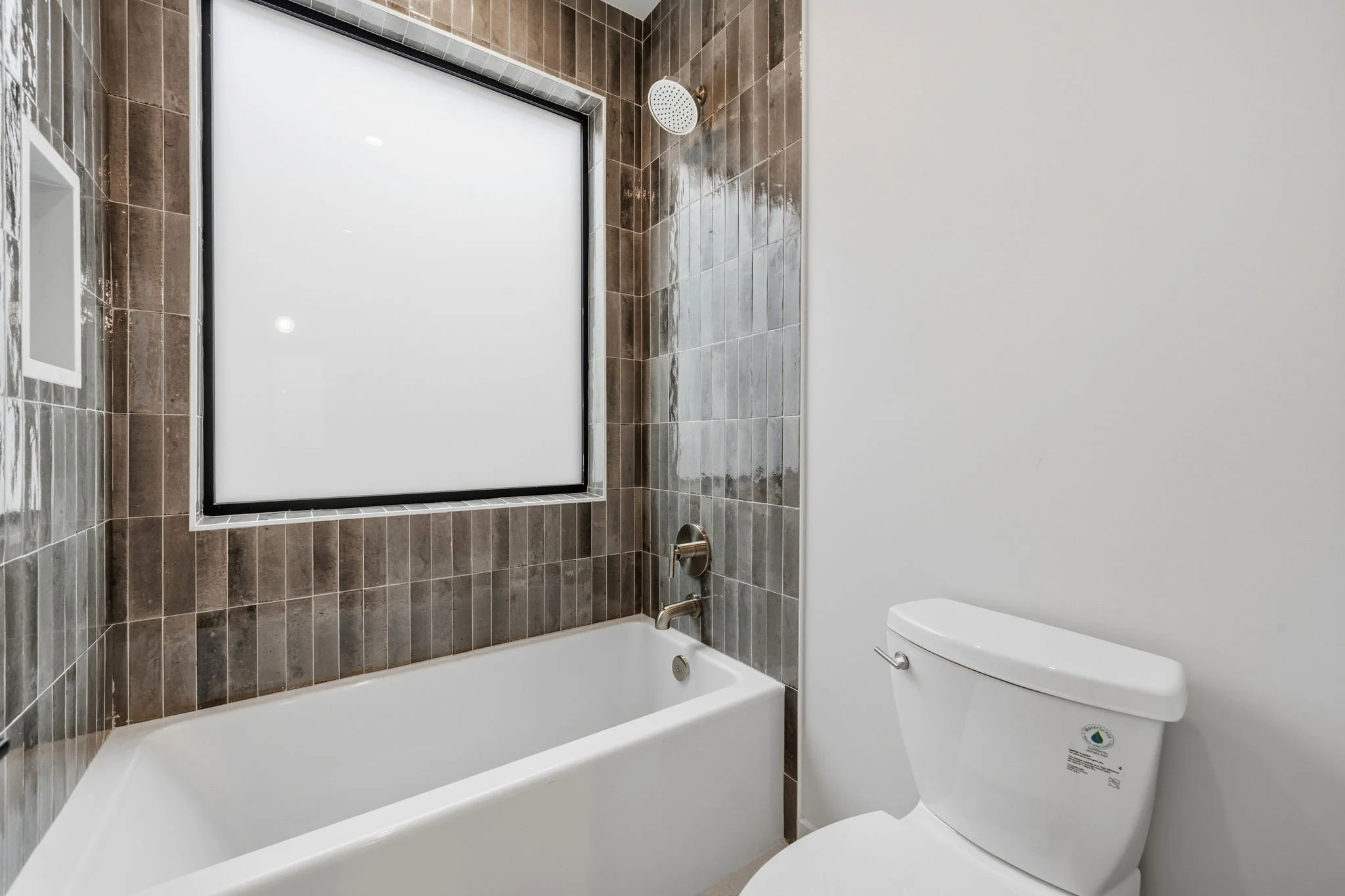 32-SQFT-0582.jpg