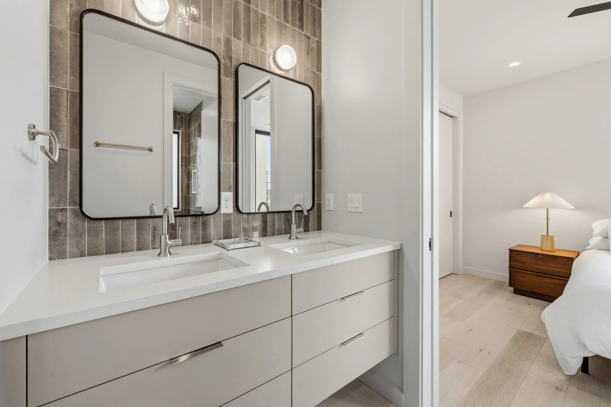 31-SQFT-0577.jpg