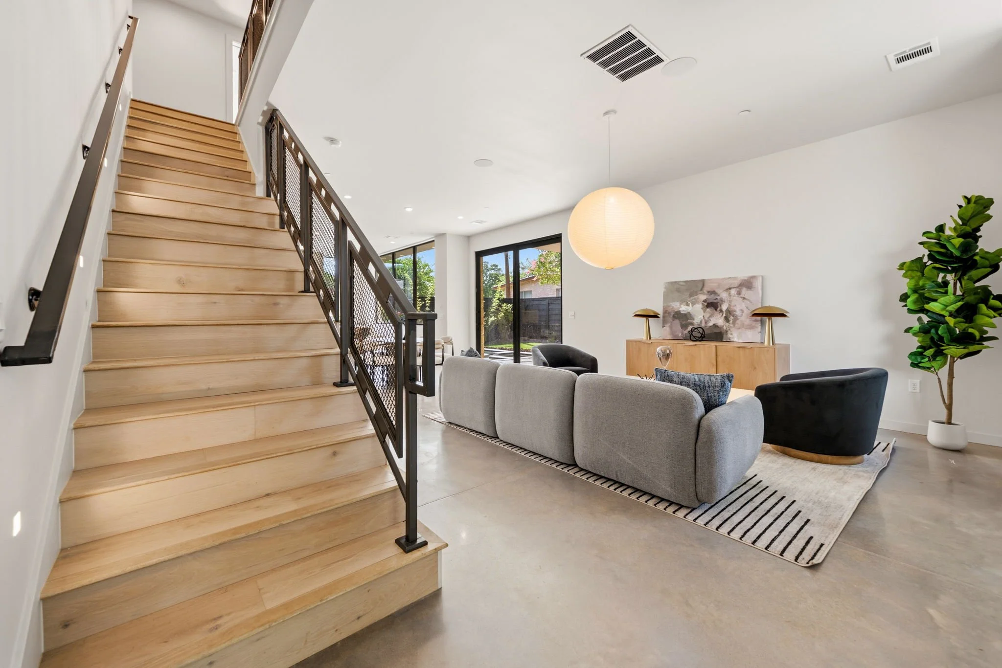 4-SQFT-0002.jpg