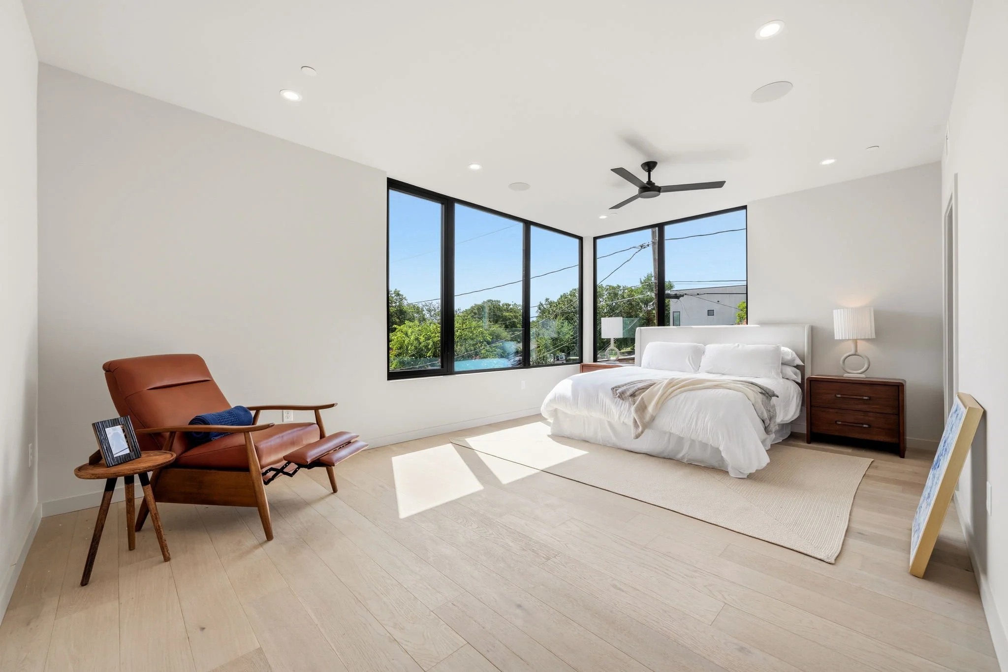 19-SQFT-0122 (1).jpg