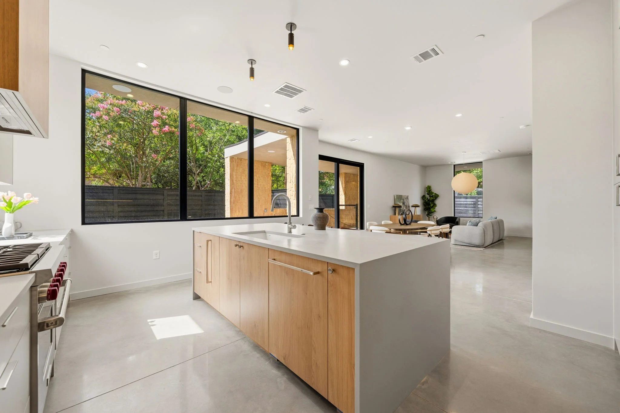 16-SQFT-0097.jpg