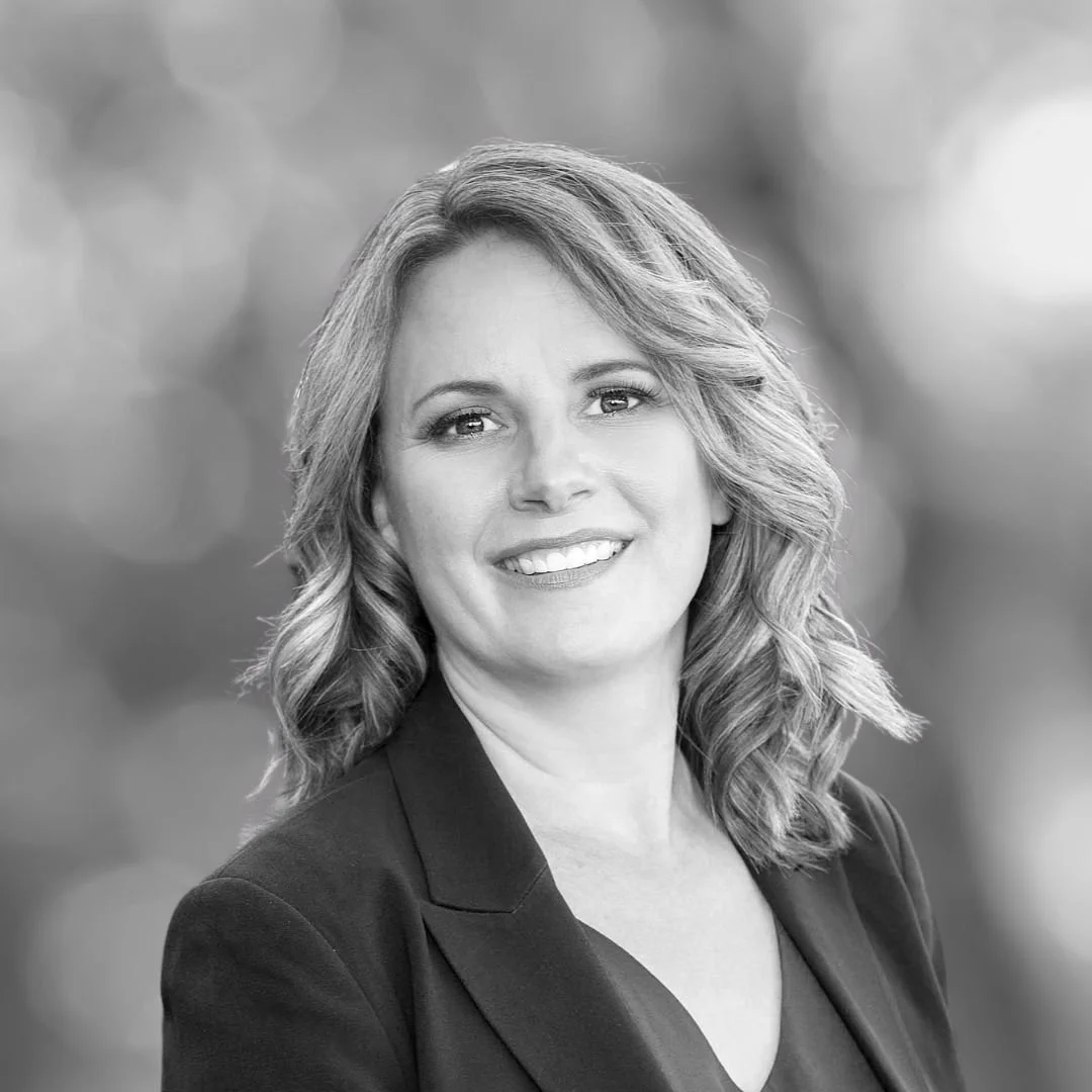 Liz McDonald, Broker
