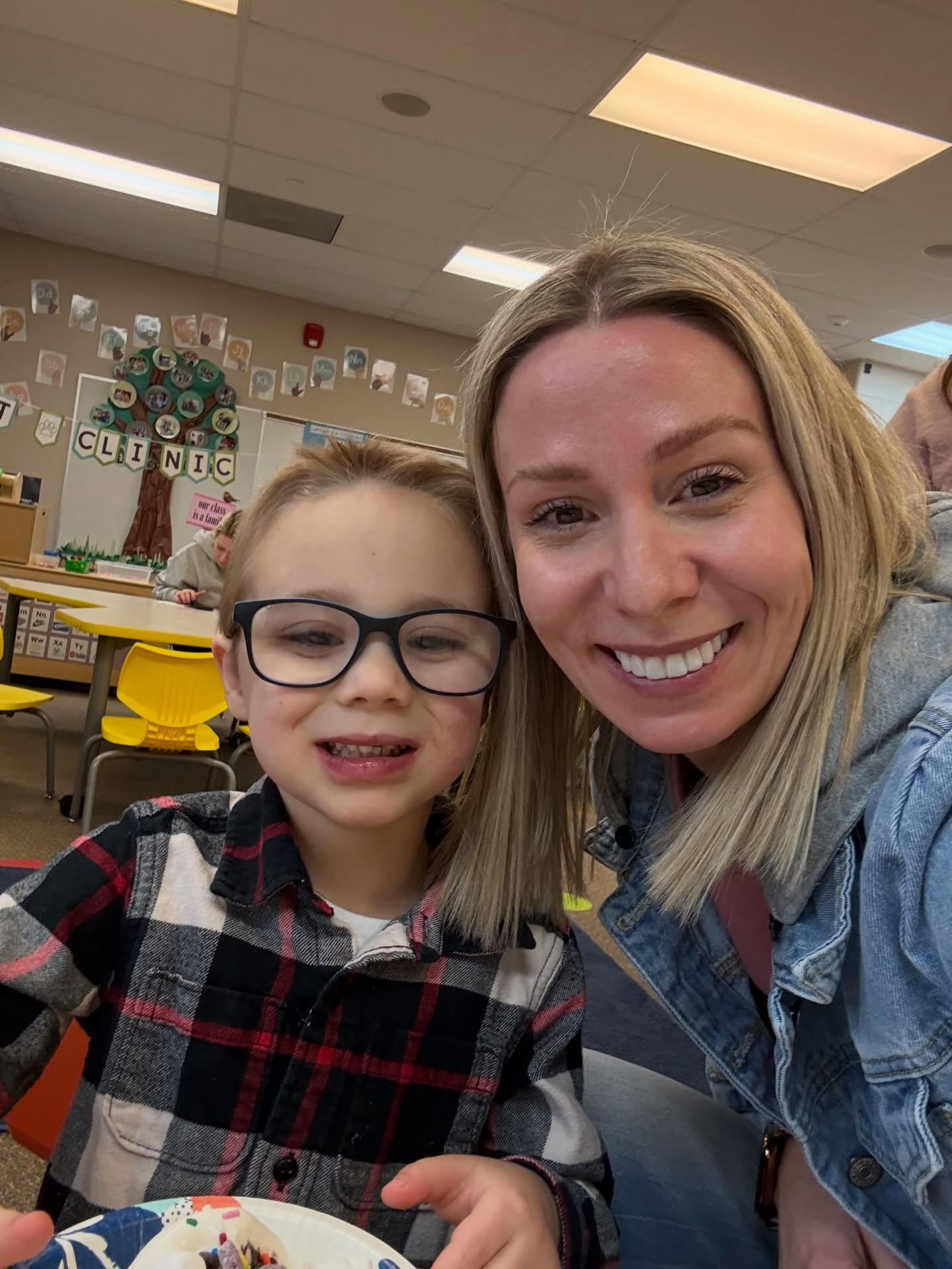 I&rsquo;m so thankful that Weston&rsquo;s school does so many parent activities!! Friday was an ice cream social for the parents!!!