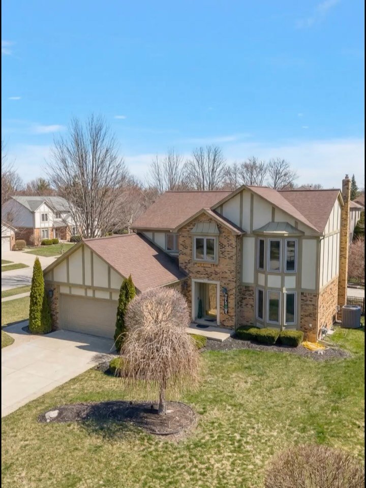 Just listed in Sterling Heights ✨
4 bedrooms, 2.2 baths, over 2,200 sq ft with a finished basement and room to grow, this one checks all the boxes.

$464,000 | Message me to schedule your private tour.