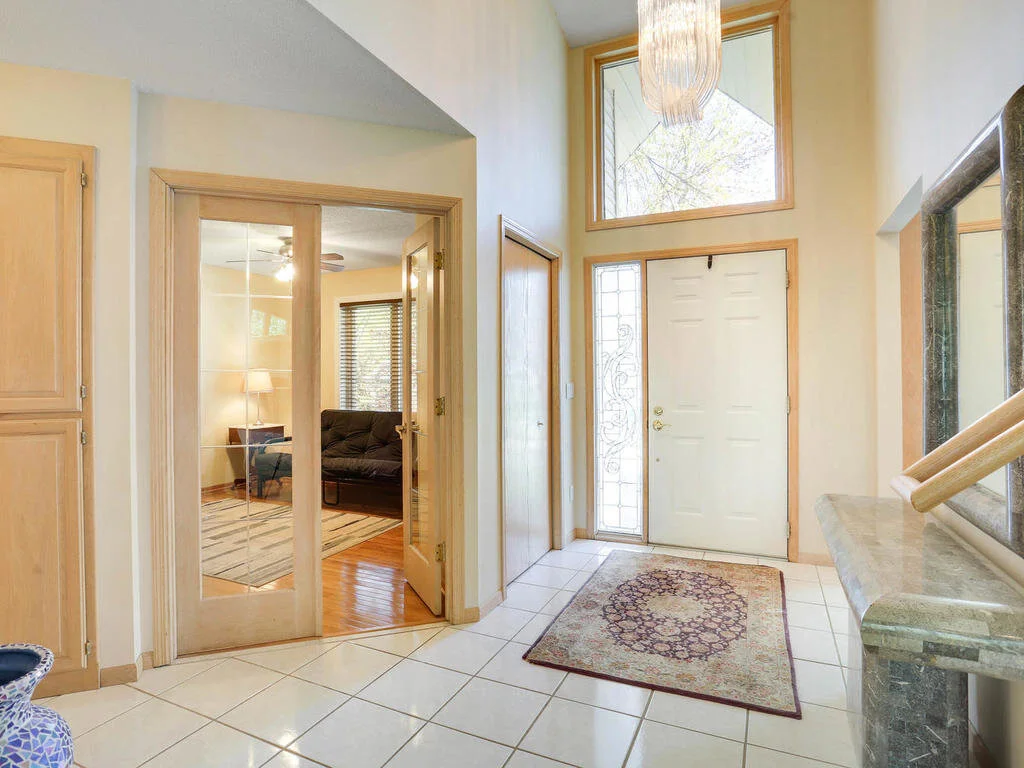 14720 39th Ave N Plymouth MN-020-014-th Ave19-MLS_Size.jpg