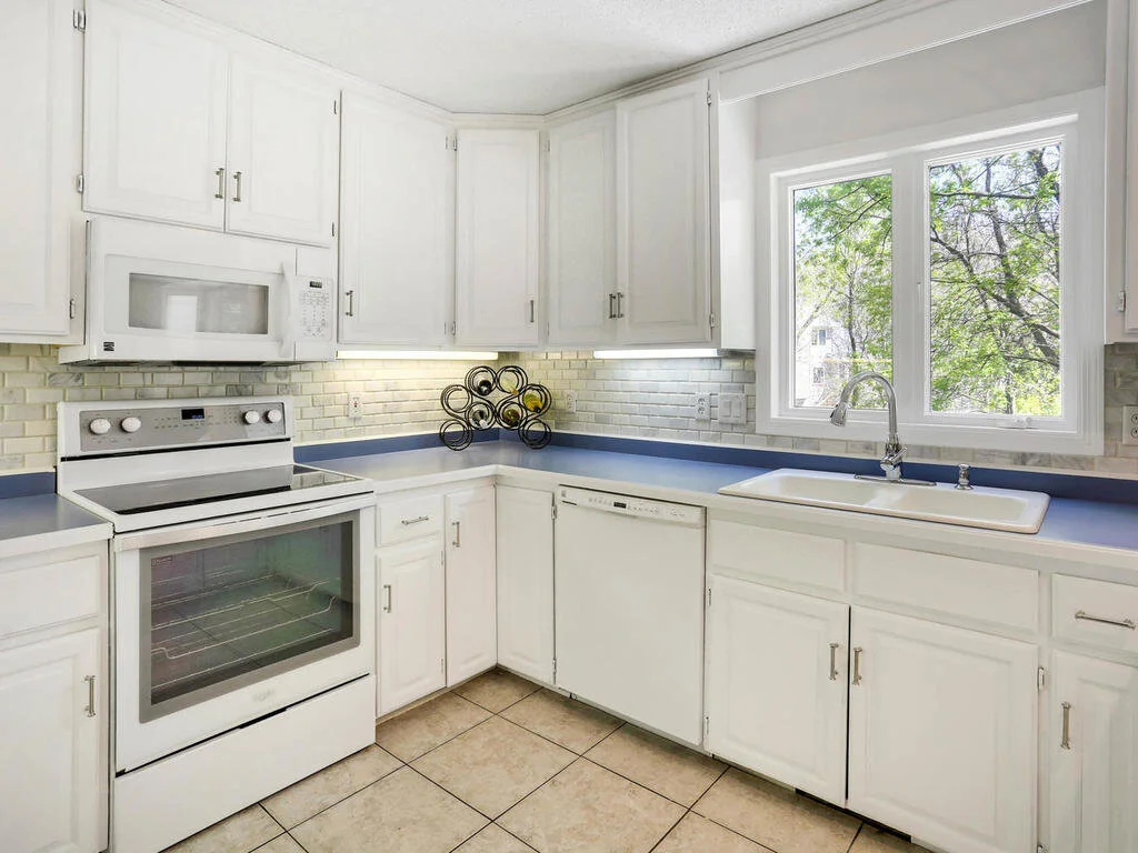 14720 39th Ave N Plymouth MN-035-031-th Ave34-MLS_Size.jpg