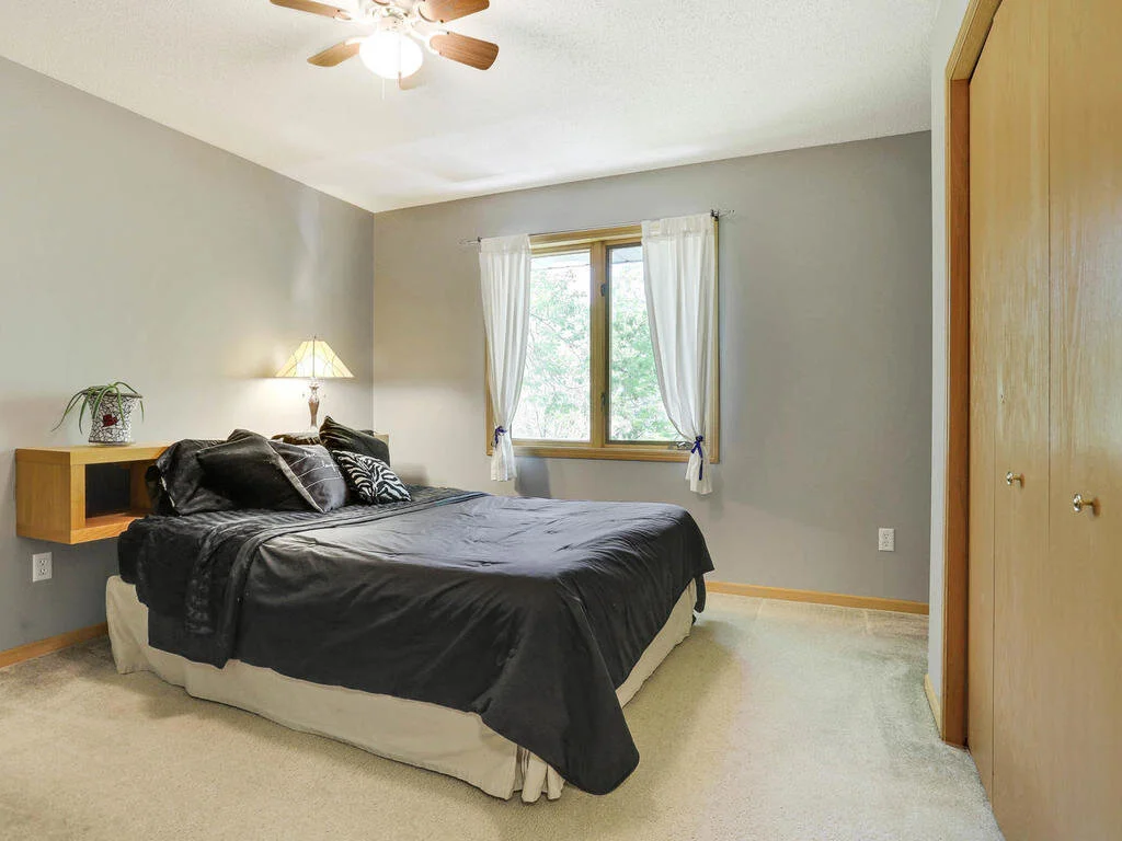 14720 39th Ave N Plymouth MN-055-062-th Ave54-MLS_Size.jpg