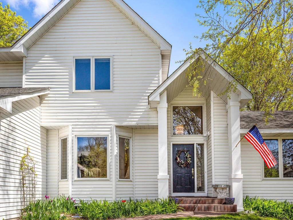 14720 39th Ave N Plymouth MN-007-007-th Ave6-MLS_Size.jpg