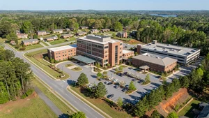 Guide to Hospitals and Healthcare Near Lake Lanier, GA