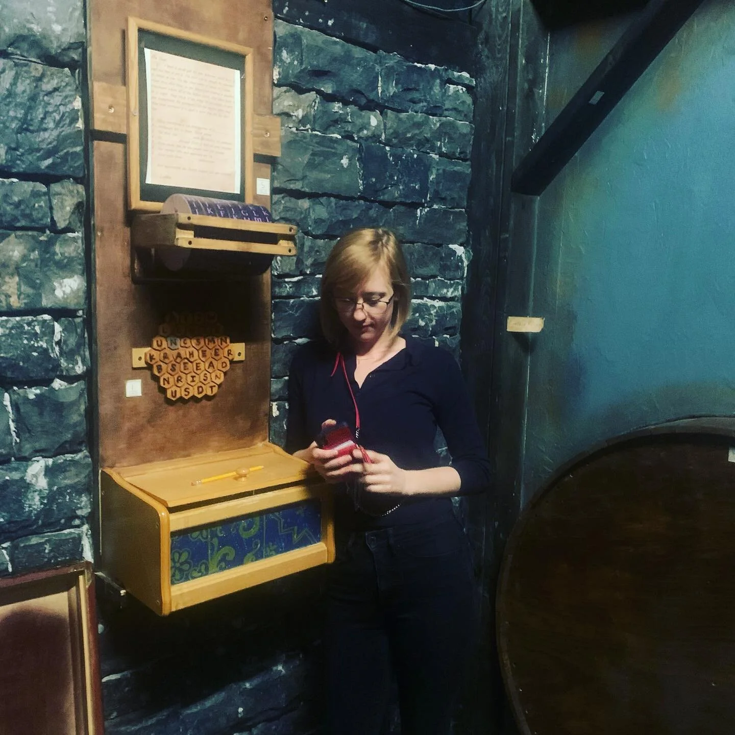 One of our co-publishers @elizabethsuggsauthor at @mysteryescaperoom_slc 

#writersofinstagram #booklover #writerscommunity #writingcommunity #femalewriters #independentpublishing #collectivetales #collectivetalespublishing  #collectivedarkness #coll