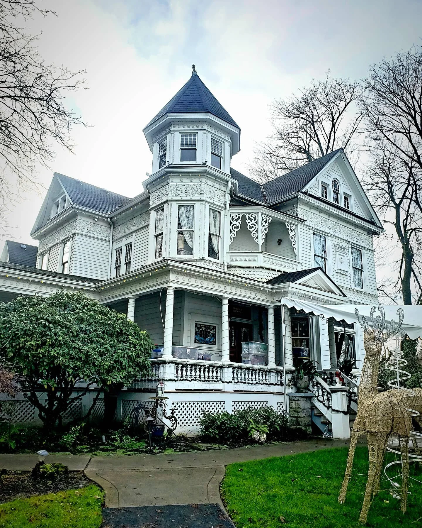 Venues - Victorian Belle Mansion / Portland, OR