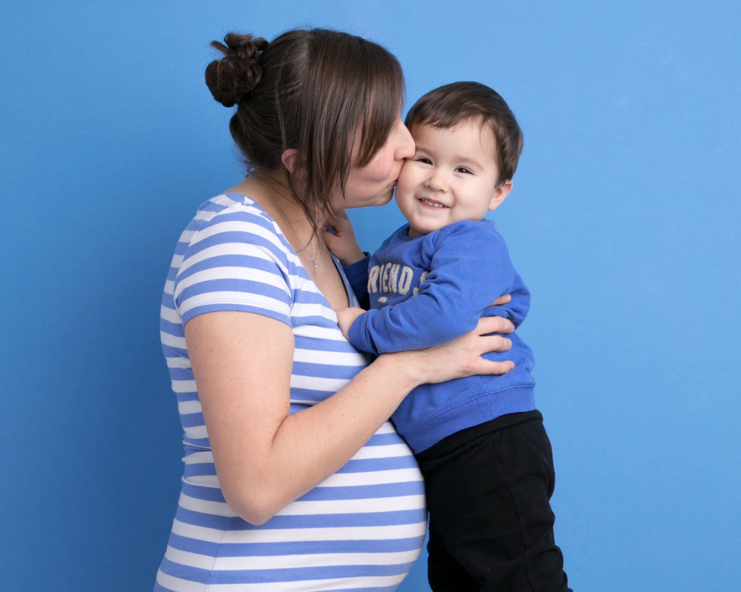 Second Pregnancy Mindfulness And The Henna Belly Painting Ritual Fotografin In Hamburg