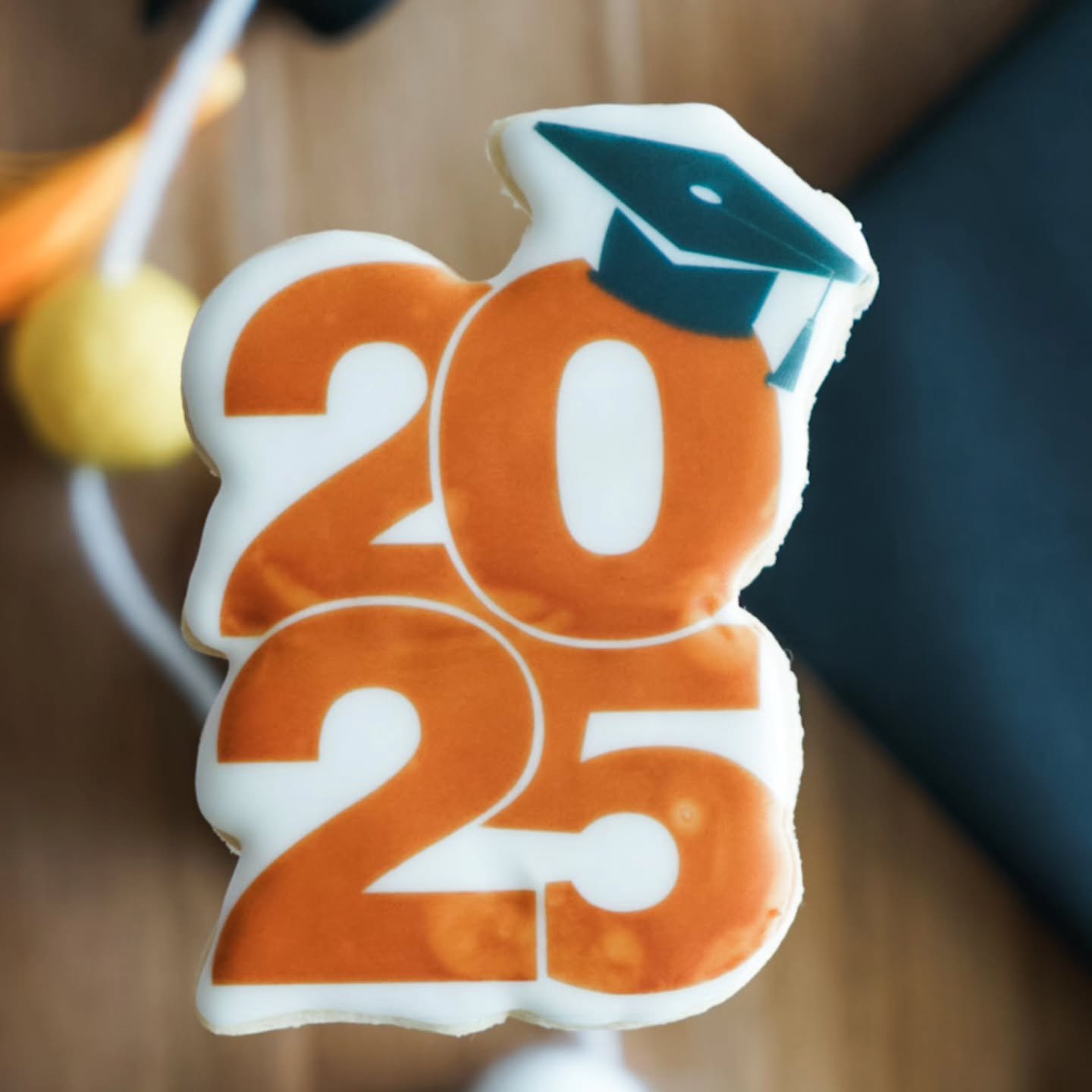 Congrats to all the 2025 graduates! 

#decoratedsugarcookies
#texasbaker
#huttobaker
#huttotx
#hutto
#roundrockbaker
#roundrocktx
#roundrock
#pflugervilletx
#taylortx
#atxbaker
#atx
#atxfoodie 
#Austintx
#juliasjustdesserts