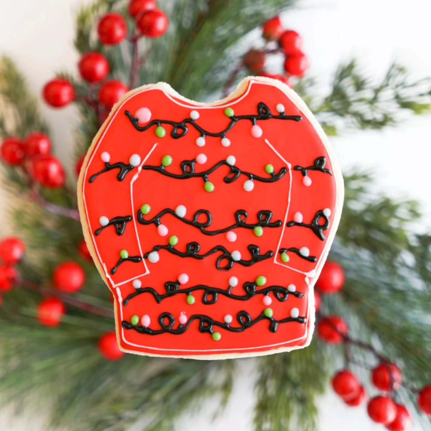 Happy National Christmas Sweater Day! 

Who has an Ugly Christmas Sweater? We actually did our family Christmas pictures in them last year...I looked awful so probably never again. 😂

#uglychristmassweaterday 
#hutto 
#huttotx 
#huttobaker
#juliasju