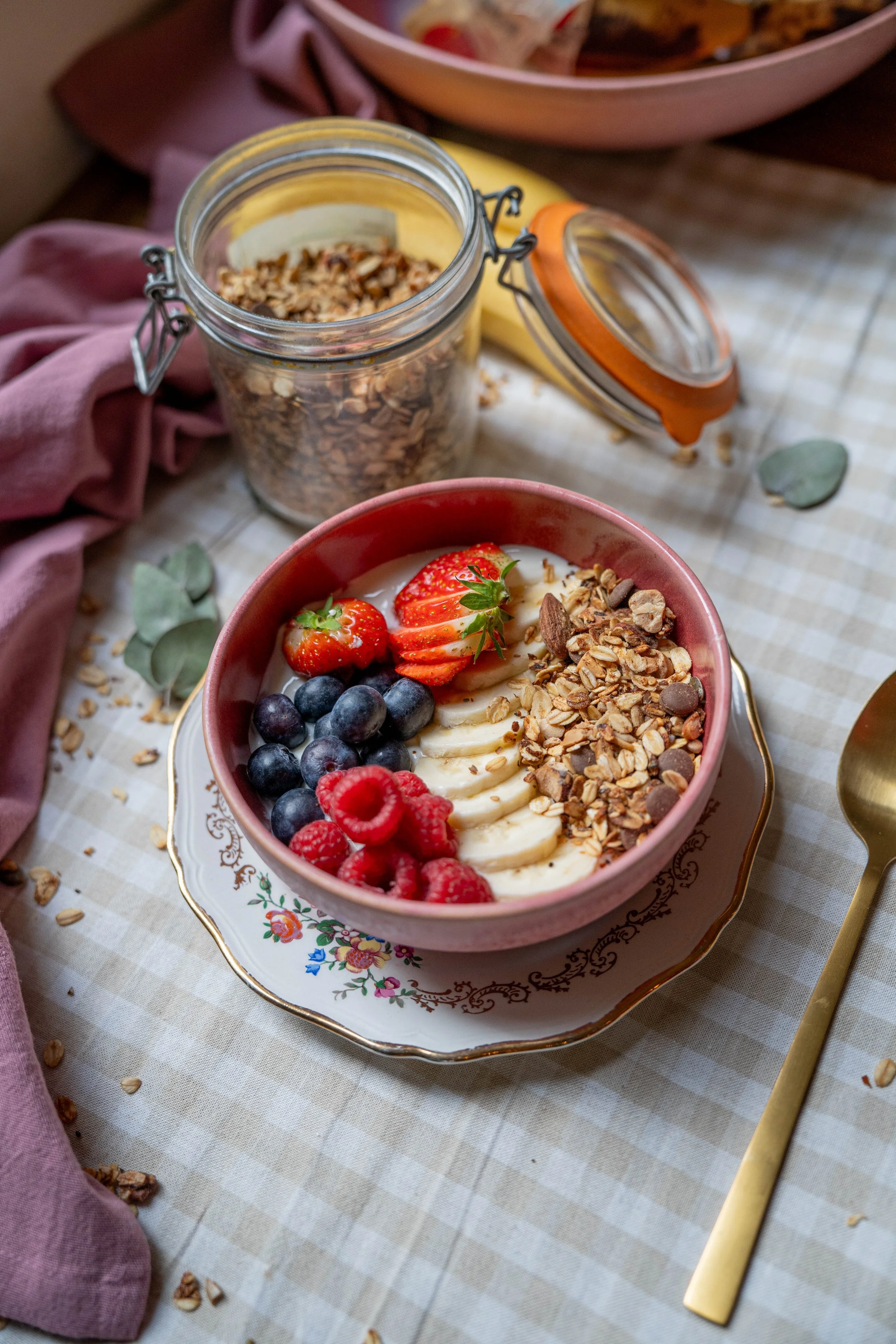 GRANOLA-YOGHURT-BOWL-8.jpg