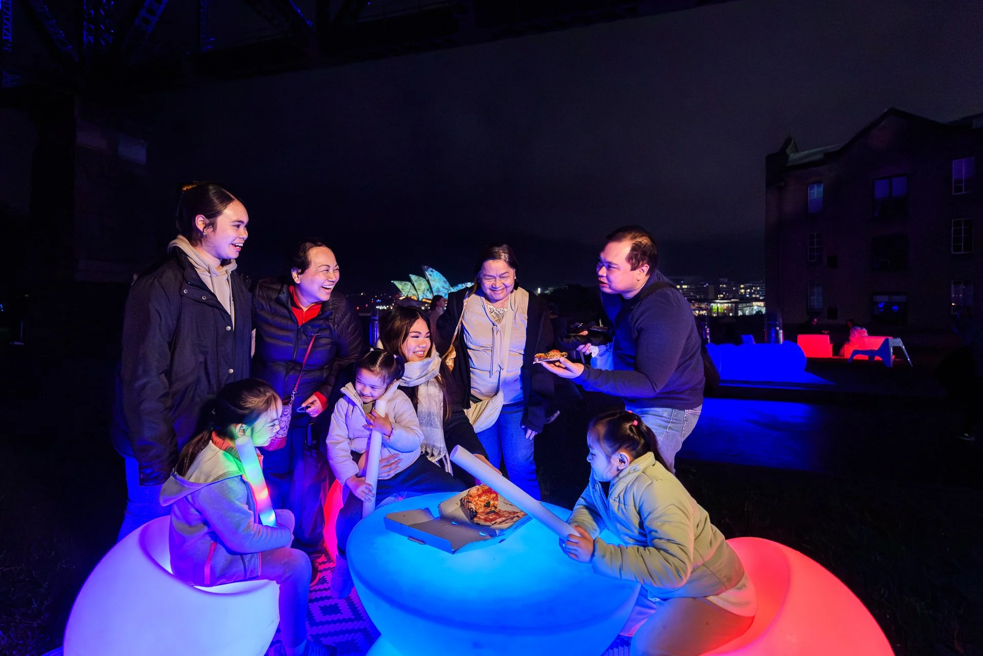 Vivid-in-The-Rocks-2026-Night-Picnic-15.jpg