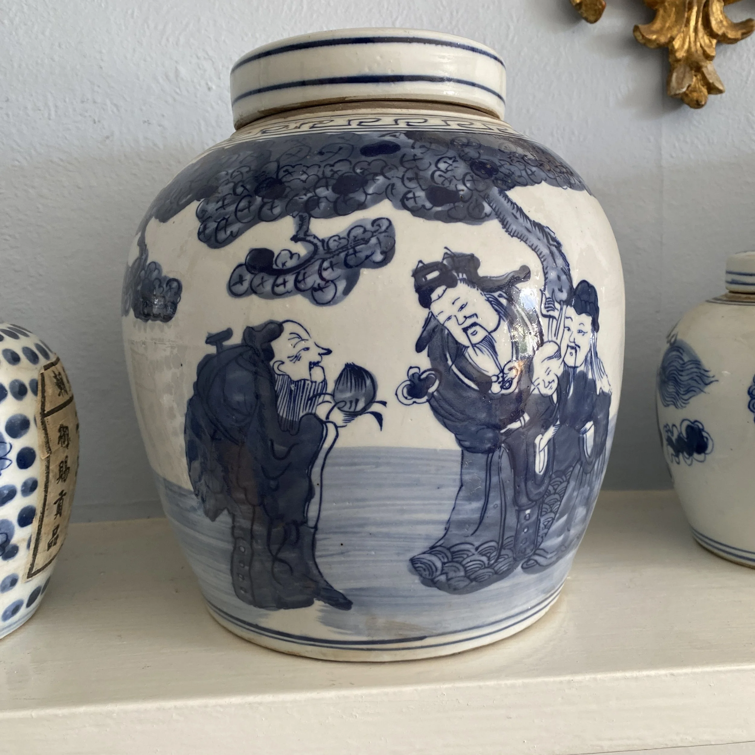 Flat top chinoiserie ginger jar - Mens motif