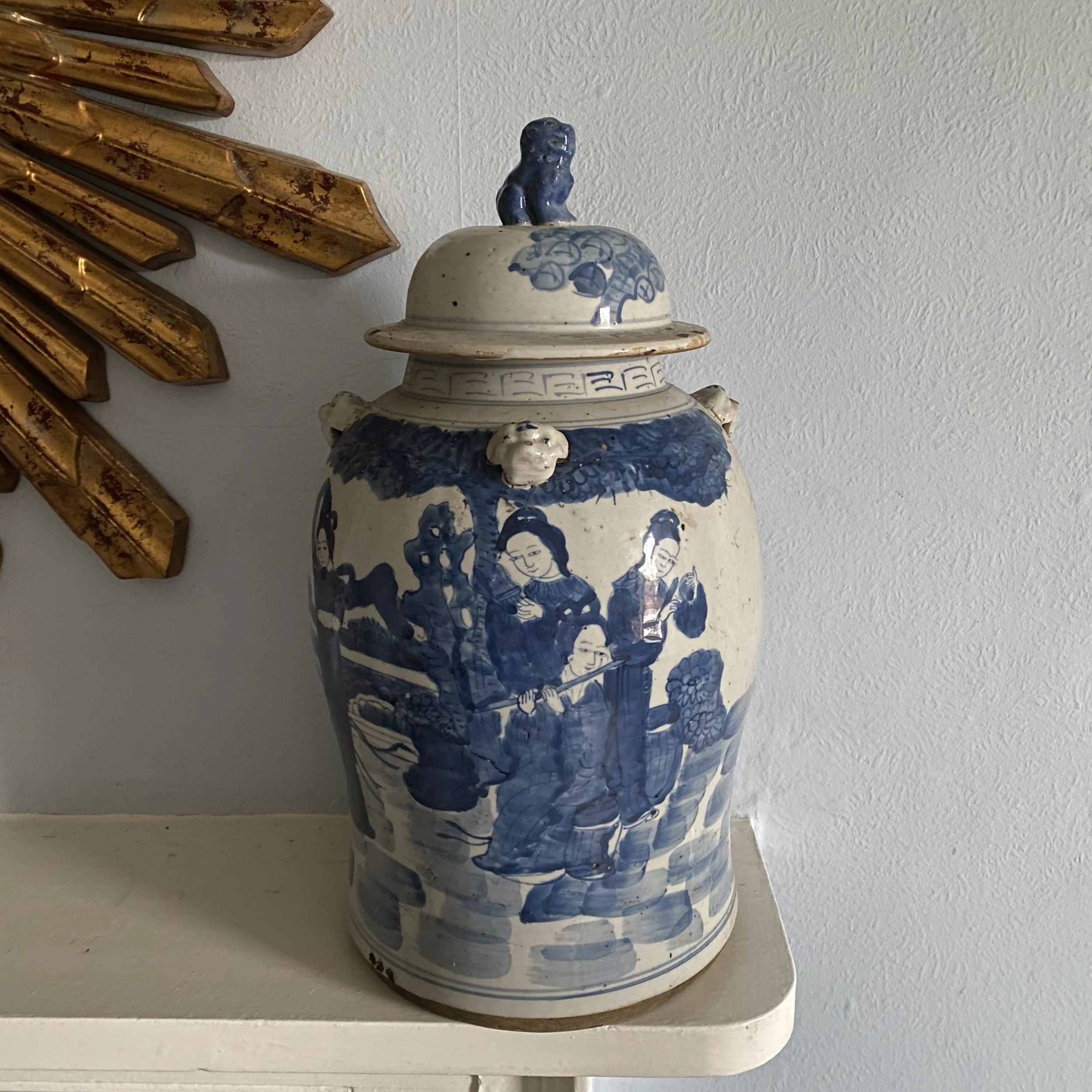Antiqued ginger jar - Ladies Motif