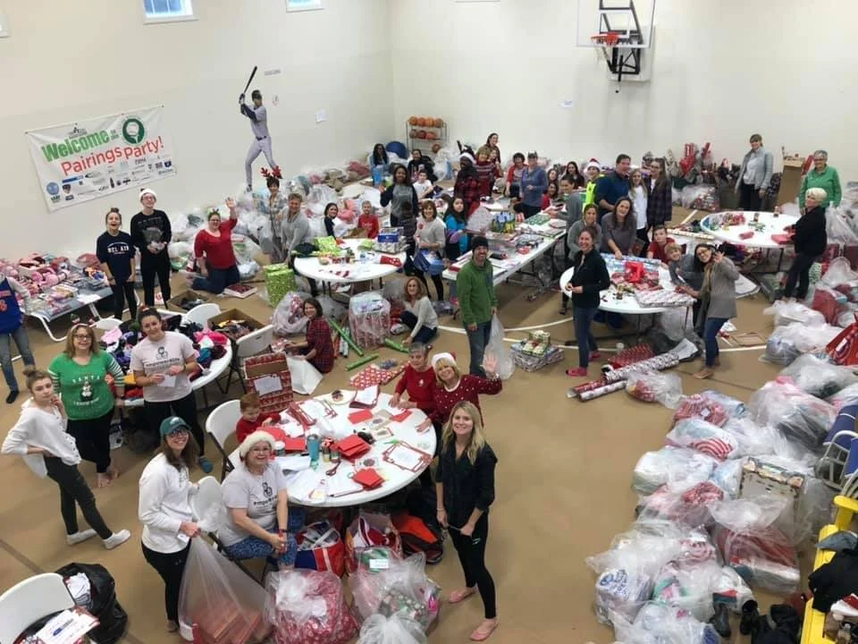 2018 Holiday Drive Generates 100s of Smiles