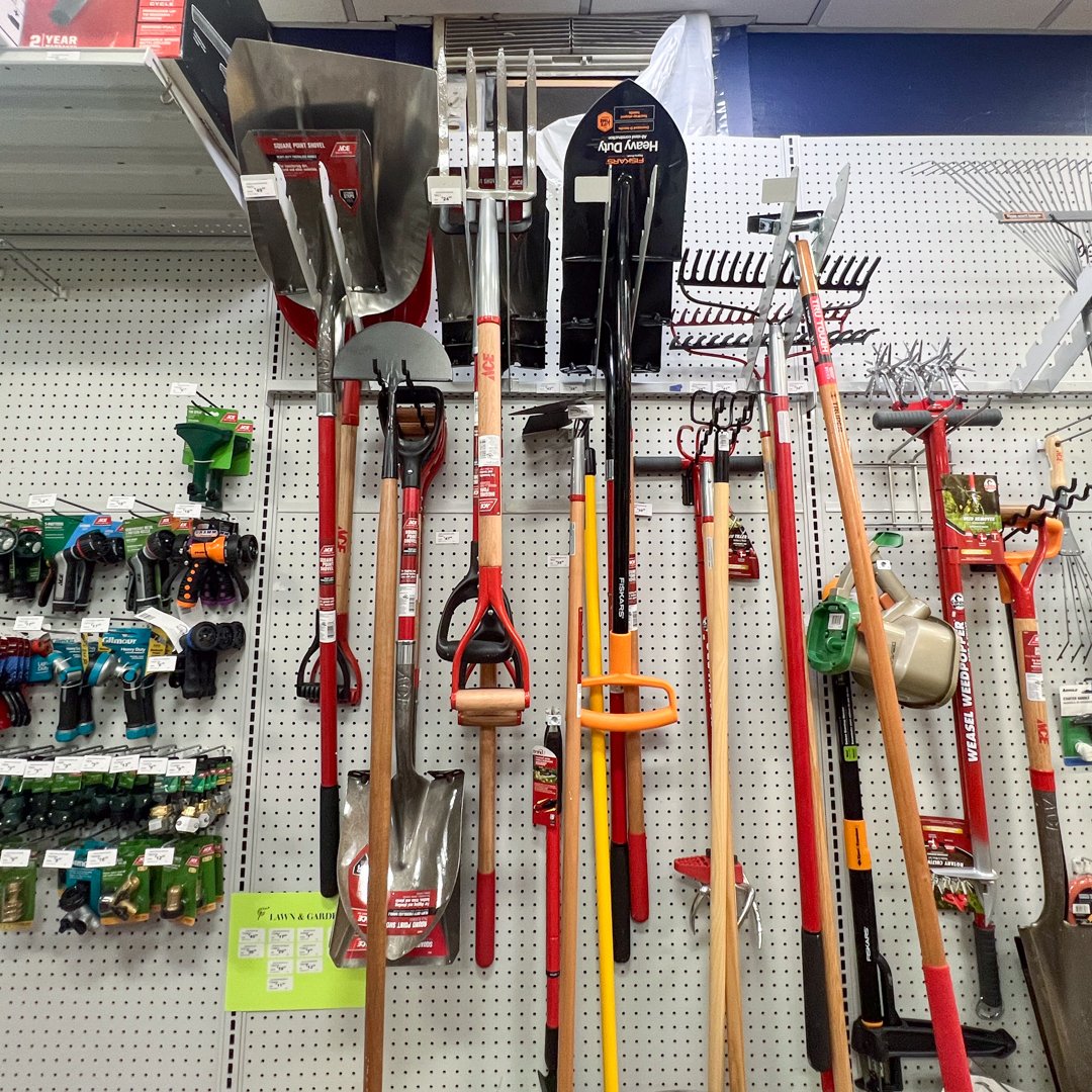 Summer's here, and so are we! 🌞Let Adler's be your one-stop shop for all your outdoor projects. From lawn care essentials to gardening tools, we've got you covered.
.
. #adlersri #adlersdesigncenter #adlershardware #designgoals #beautifulinteriors #