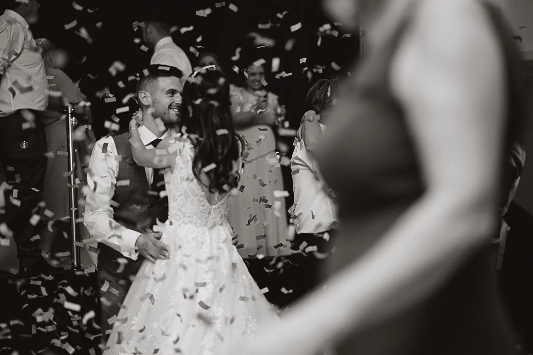 2 Or more reasons to include confetti at your wedding — Richard Oses ...