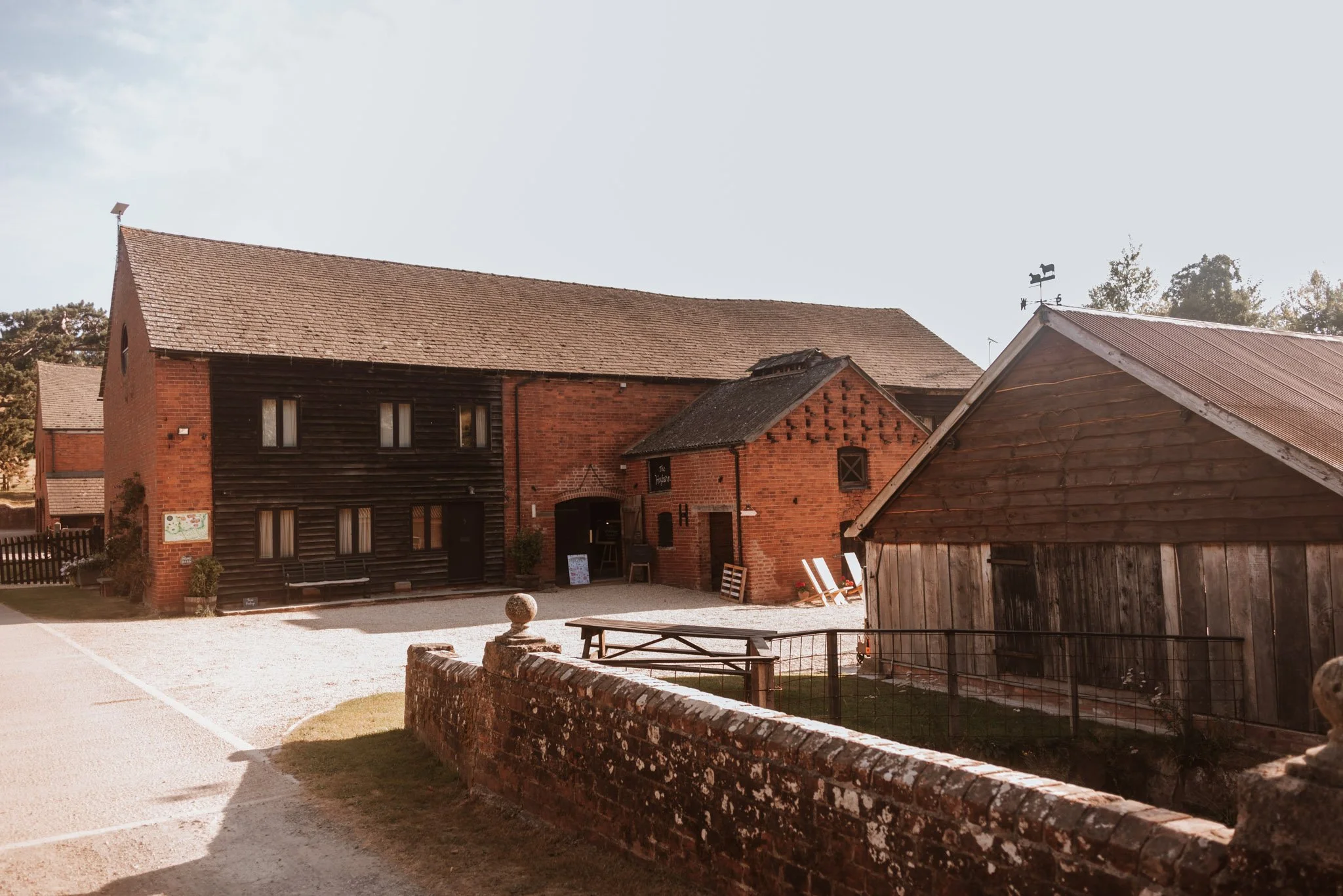 Haybarn Herefordshire: Top Spots for Enchanting Herefordshire Wedding Photography
