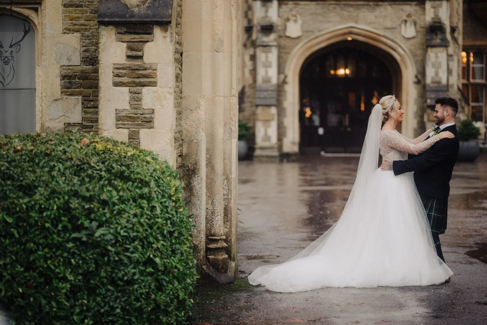 Why You Should Get Married In A Luxury Hotel
