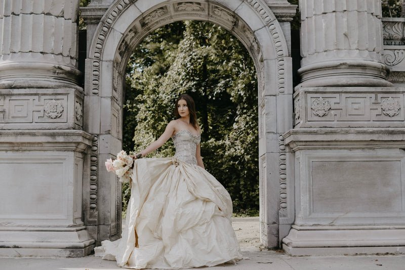 What to Look for When Hiring a Destination Wedding Photographer