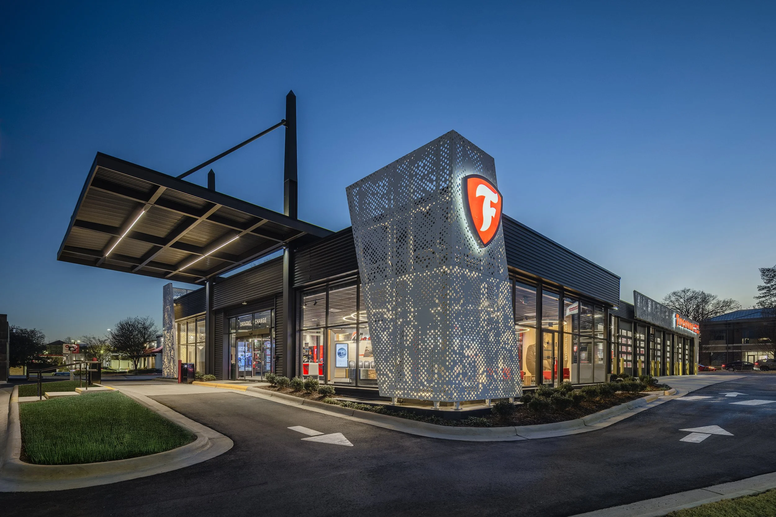 01 BSRO Pinnacle Store – Exterior Primary.jpg