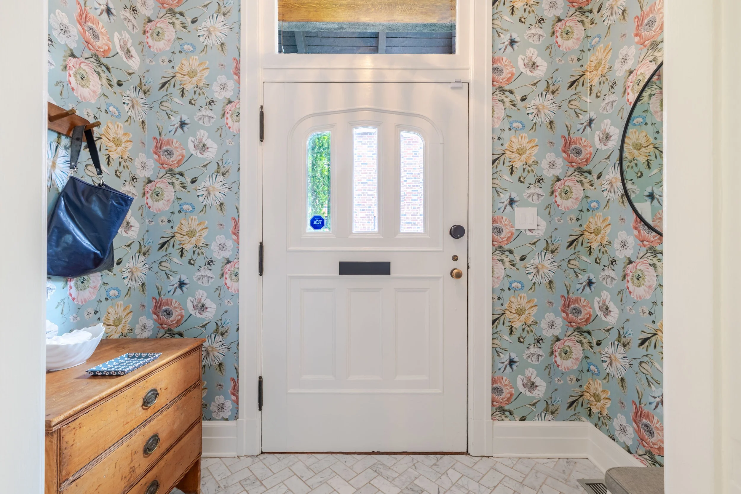 765UpperBelmont-Westmount-3.jpg