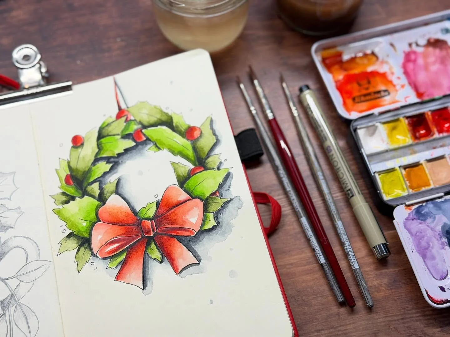 Exklusiv auf Gustavson+ haben wir am Samstag den Start in die Weihnachtssaison mit einem festlichen Weihnachtskranz gefeiert! 🎄🎅🏼

Der Stream ist gespeichert und kann jederzeit nachgeholt werden&ndash; schnapp dir Pinsel &amp; Farben und male mit,