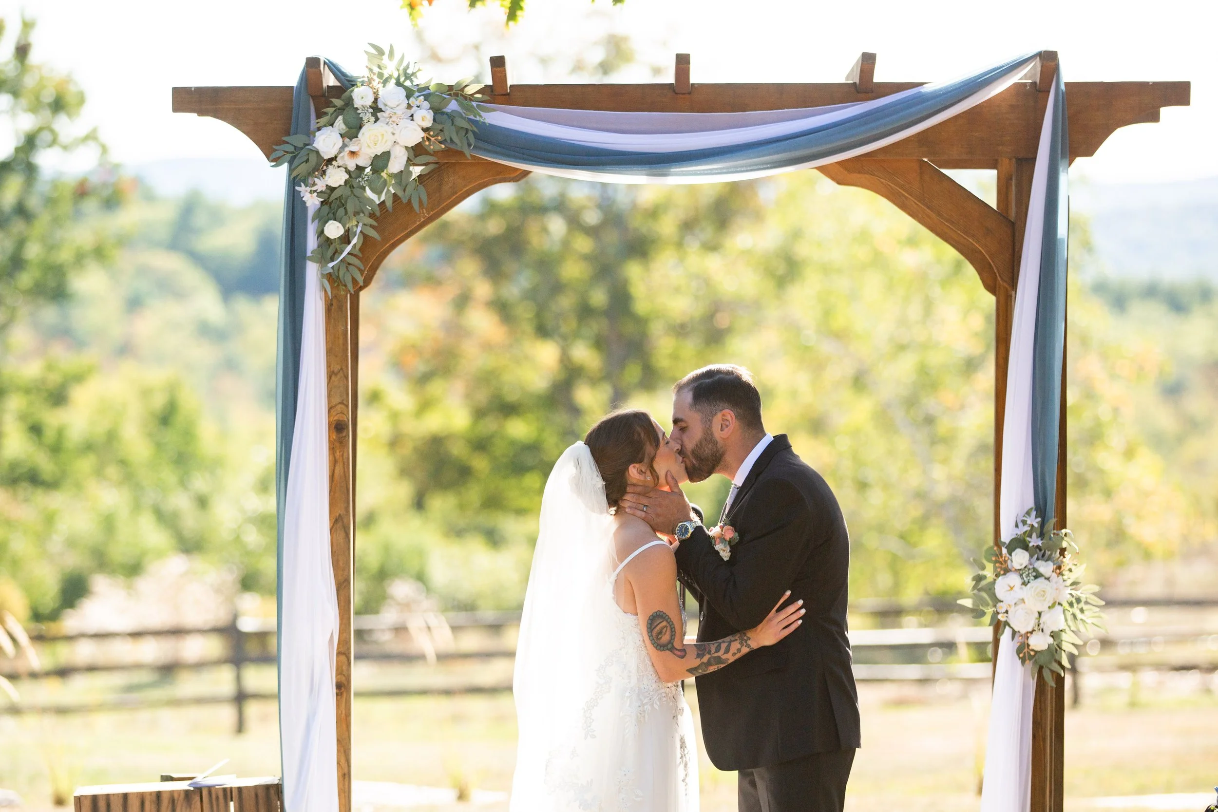 Dakota &amp; Zach’s Magical Fall Wedding