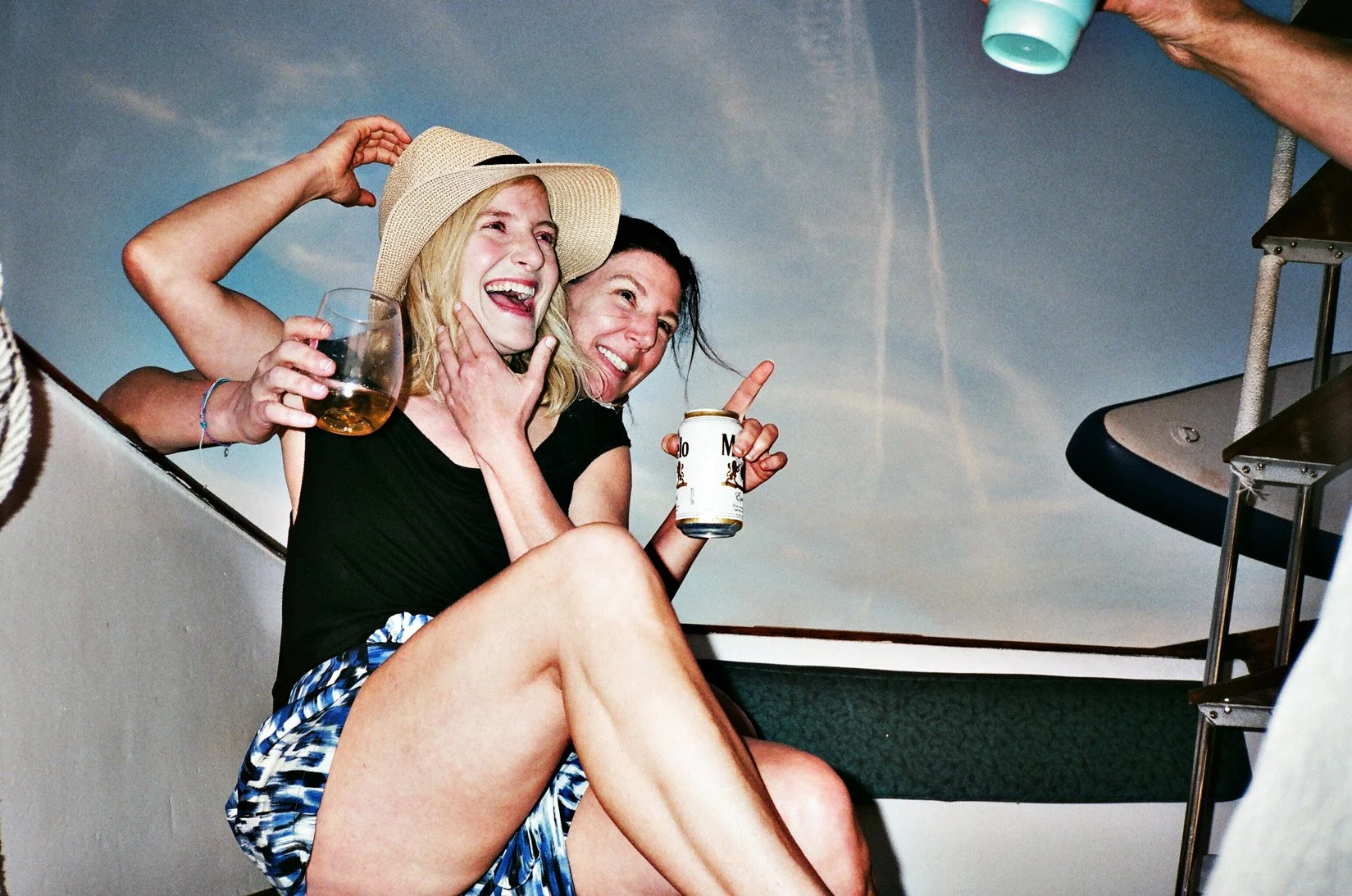 41670017 copy_sm.JPG