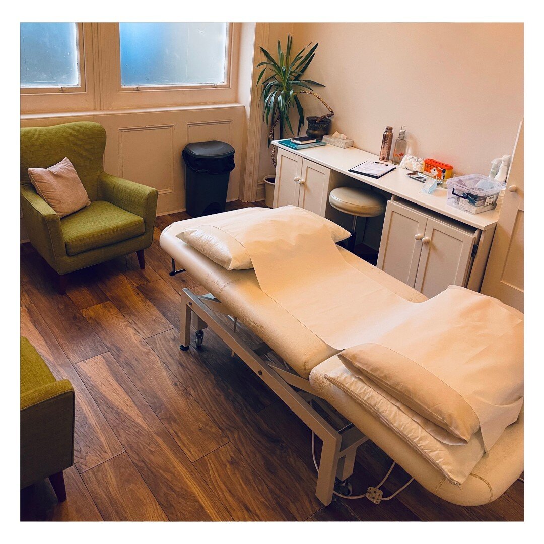 ✨🌟NEW CLINIC ALERT!🌟✨

Welcome to my new happy place on Wednesday's 2 - 7pm in Holborn. I have now moved to The London Natural Health Centre at 46 Theobalds Road and I love it here!

I've only been here a month but I'm already getting full.⠀So if y