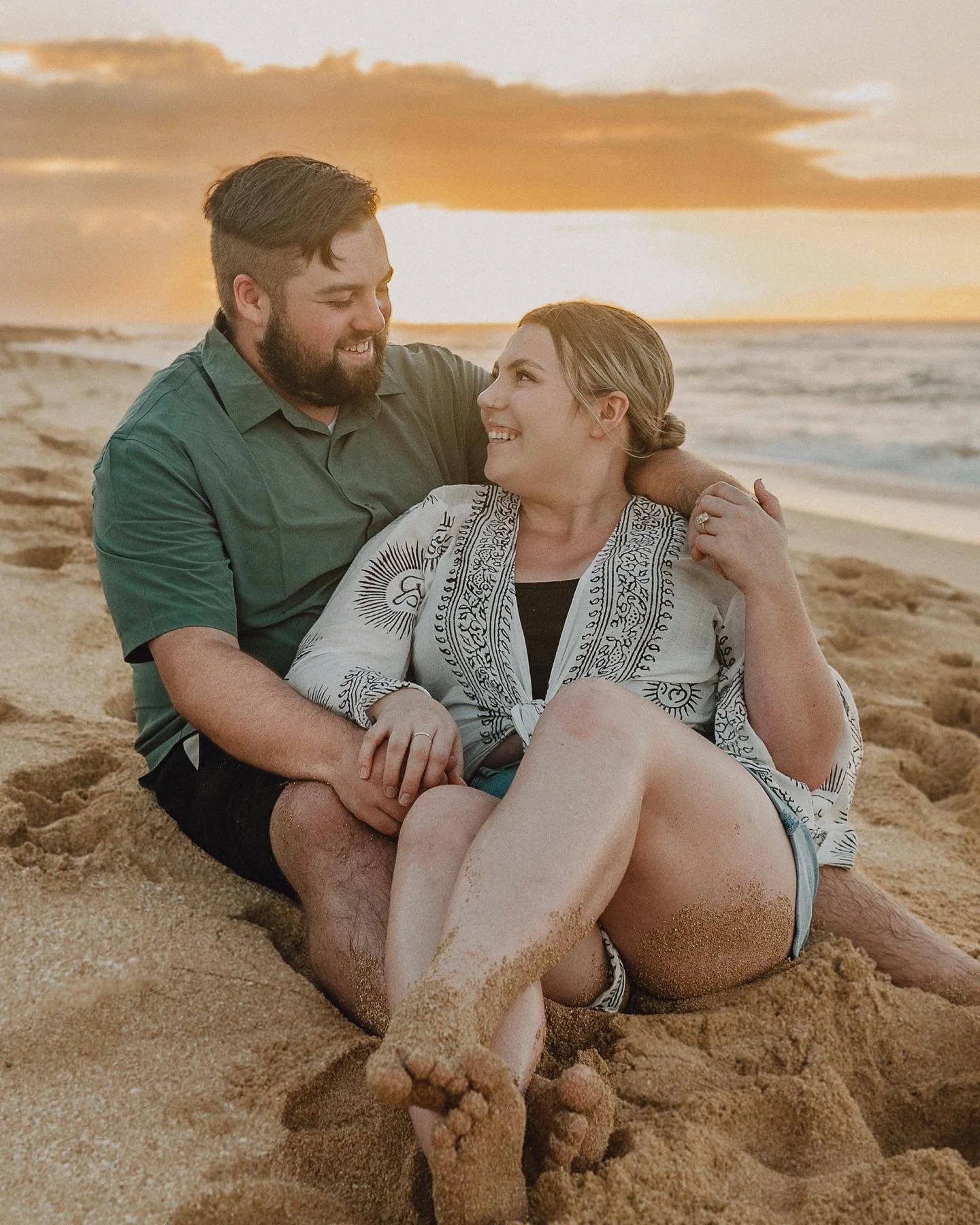 Walked into 2023 with a fianc&eacute;! 🪩✨
.
.
Trey, I love you and I am so excited I get to spend the rest of my life with you! Thank you for proposing in the most gorgeous place with all of my family! ❤️ 
.
.
.
#hawaiilife #haleiwa #honolulu #hawai