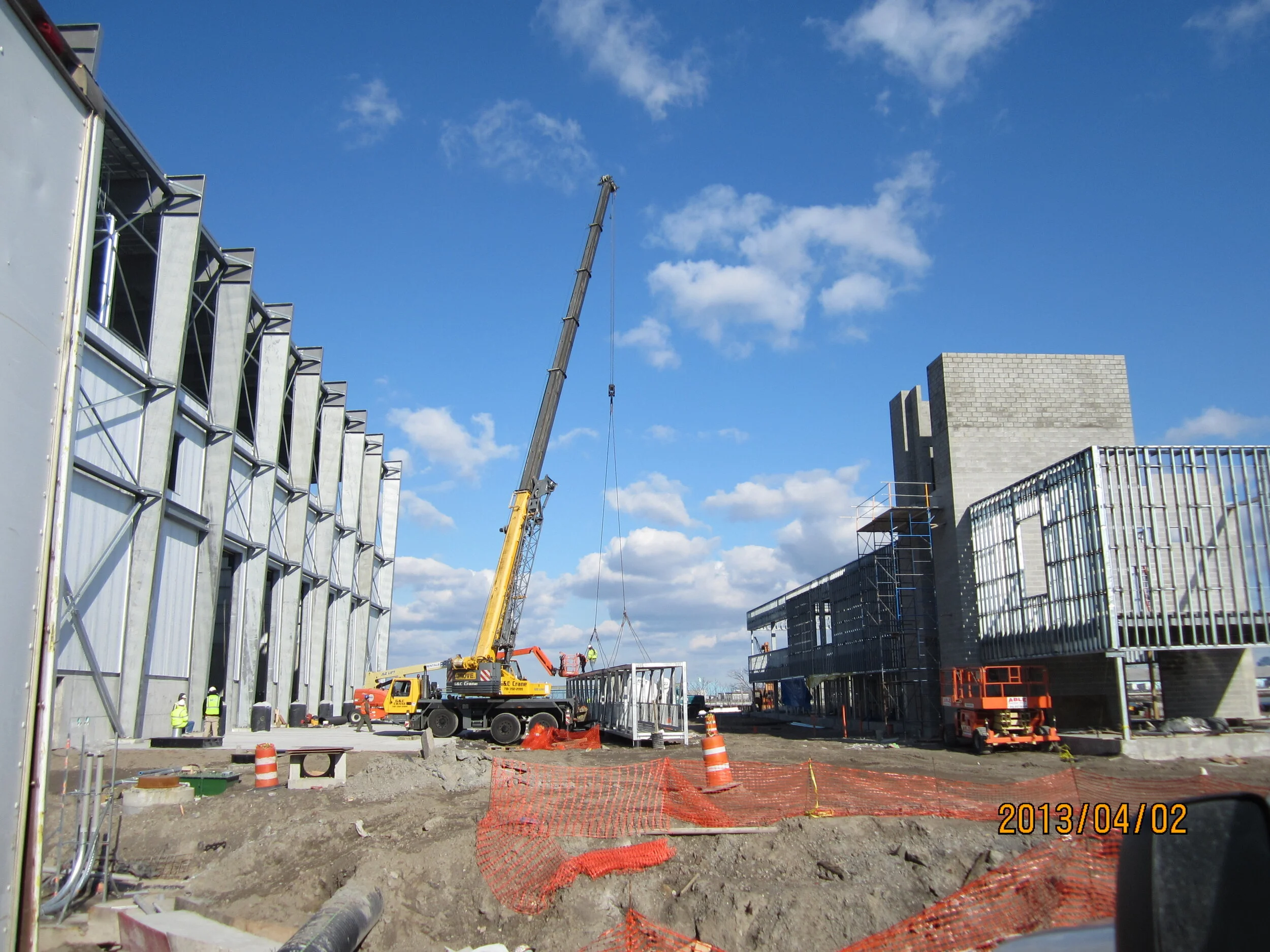 Bridge Erection 04.02.13.JPG