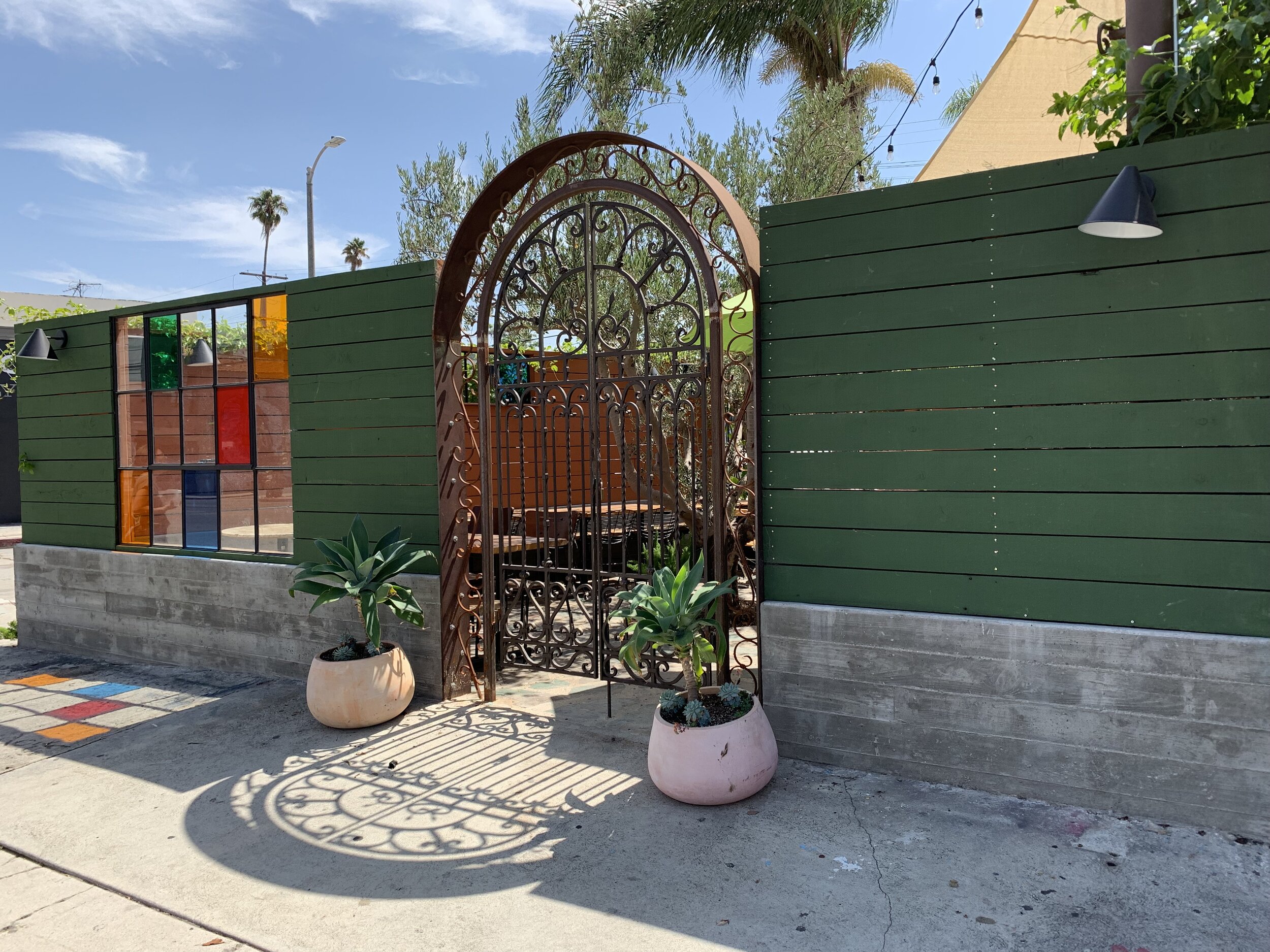 5400 W Adams Blvd(Mizlala)_1_Exterior.jpeg