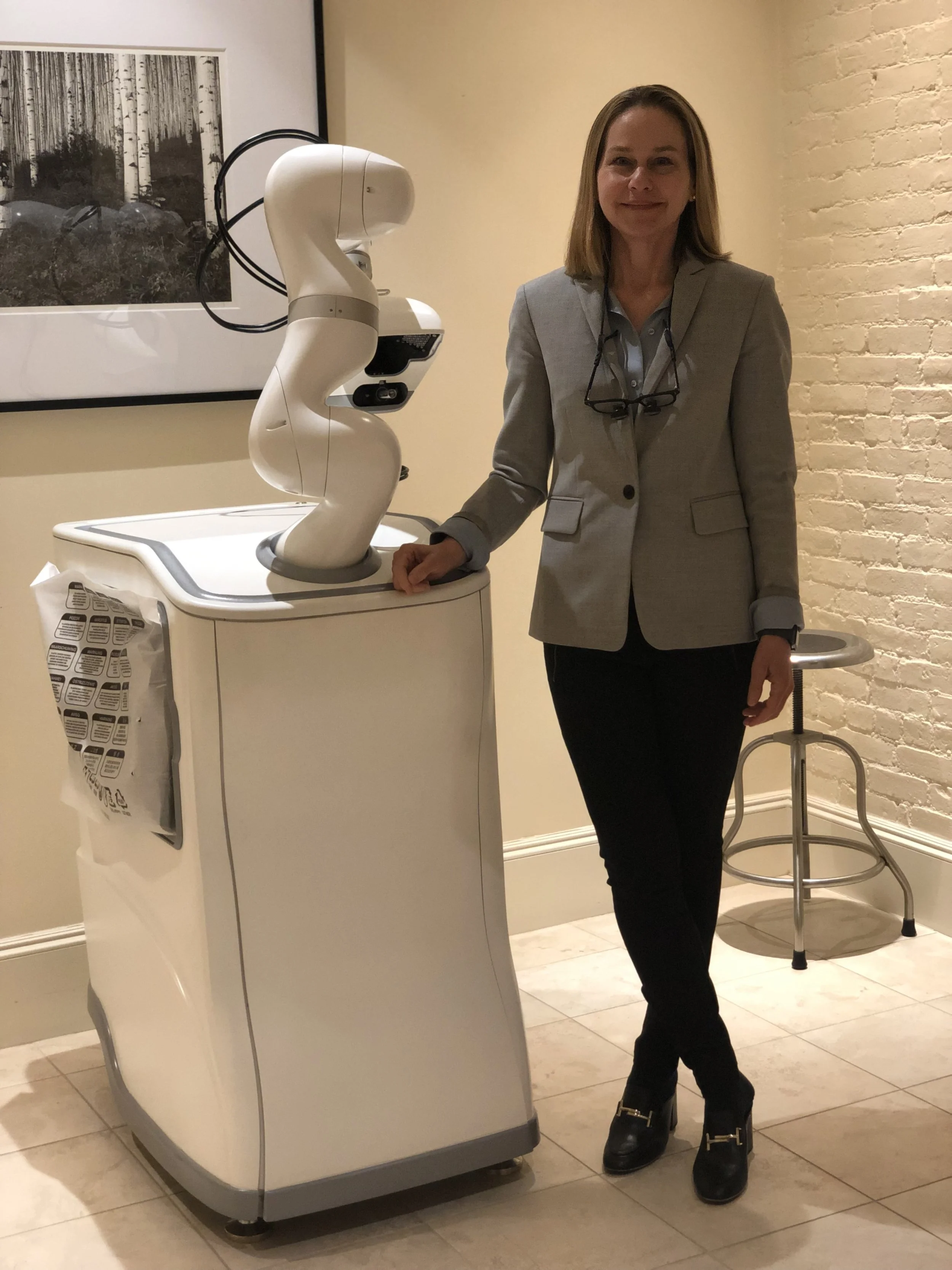 Melissa Schneider, Md