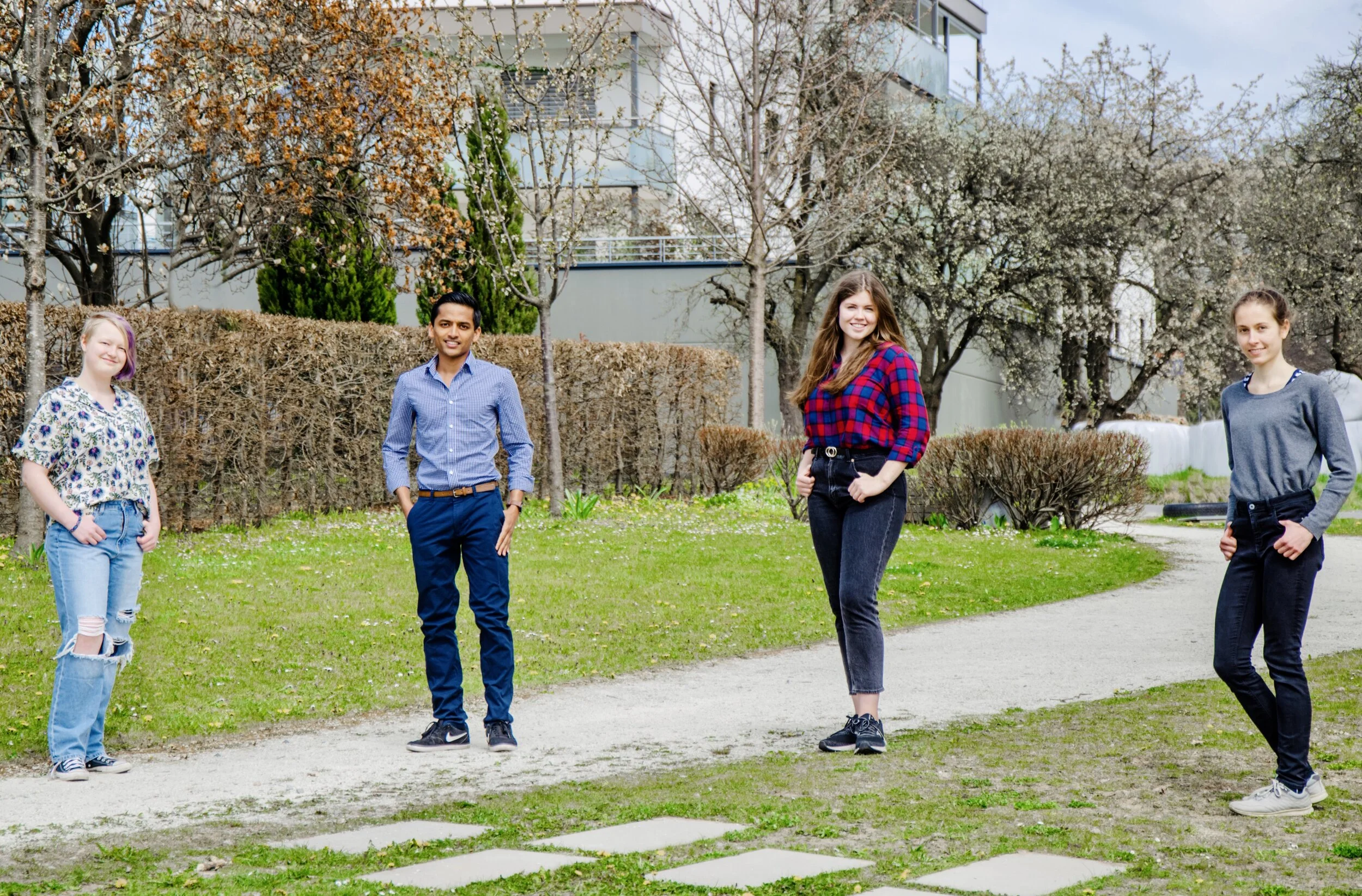 Elena Reiß-Romirer, Mathishanth Parameswaran, Katharina Windisch, Laura Fink