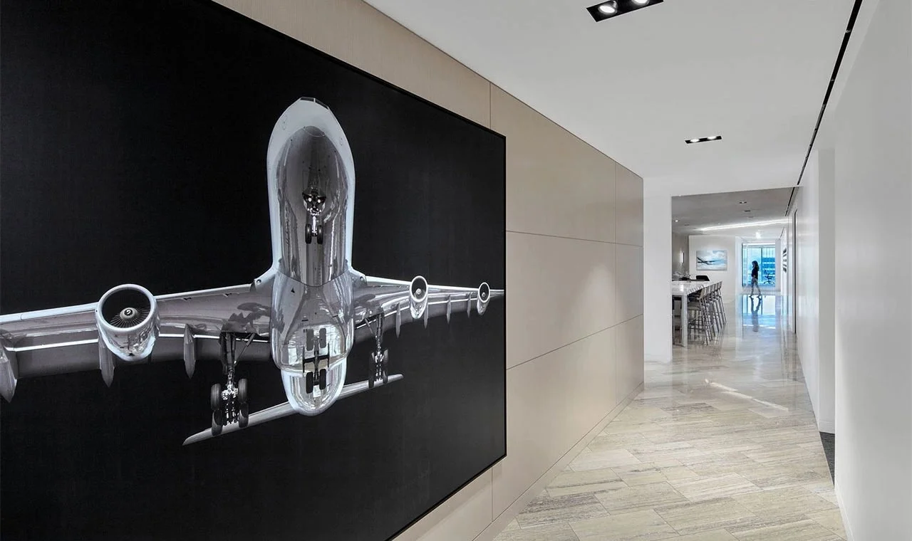 Office interiolr and artwork at Air Lease Corporation’s corporate offices in Los Angeles, California.