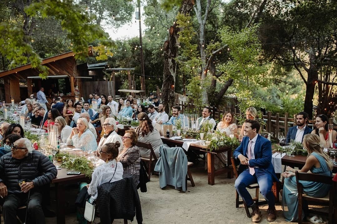The Upper Terrace is a versatile space and can accommodate large dinner setups like this one! A plus is having the cocktail bar and bathrooms on this level as well.&nbsp;
​
​Photography | @melissa_ergo 
Venue | @lomavistagardens 
Florals | @barefootf