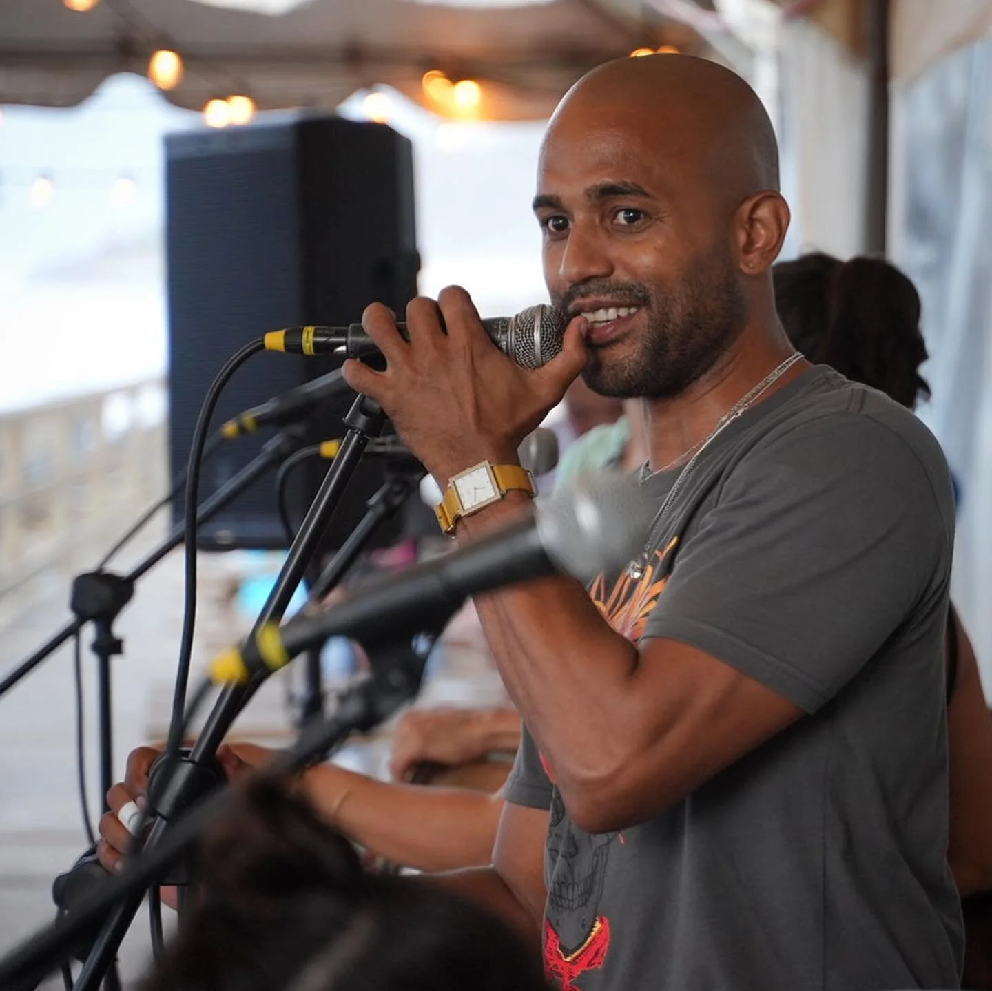 Who else loves #PlenaDePuertoRico ? ❤️🎶 here is @emanuelsantanarivera @adriana_santoni @lindadelaquimbamba y @gardo_calzada at @pasitoapasitolp EN LA PERLA 📸 por @fistuptv