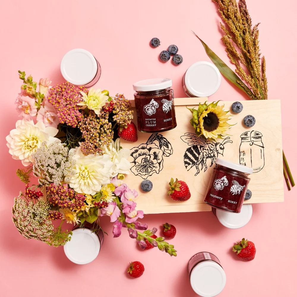 The Entertainer (who loves cheese) Bundle — V Smiley Preserves Honey