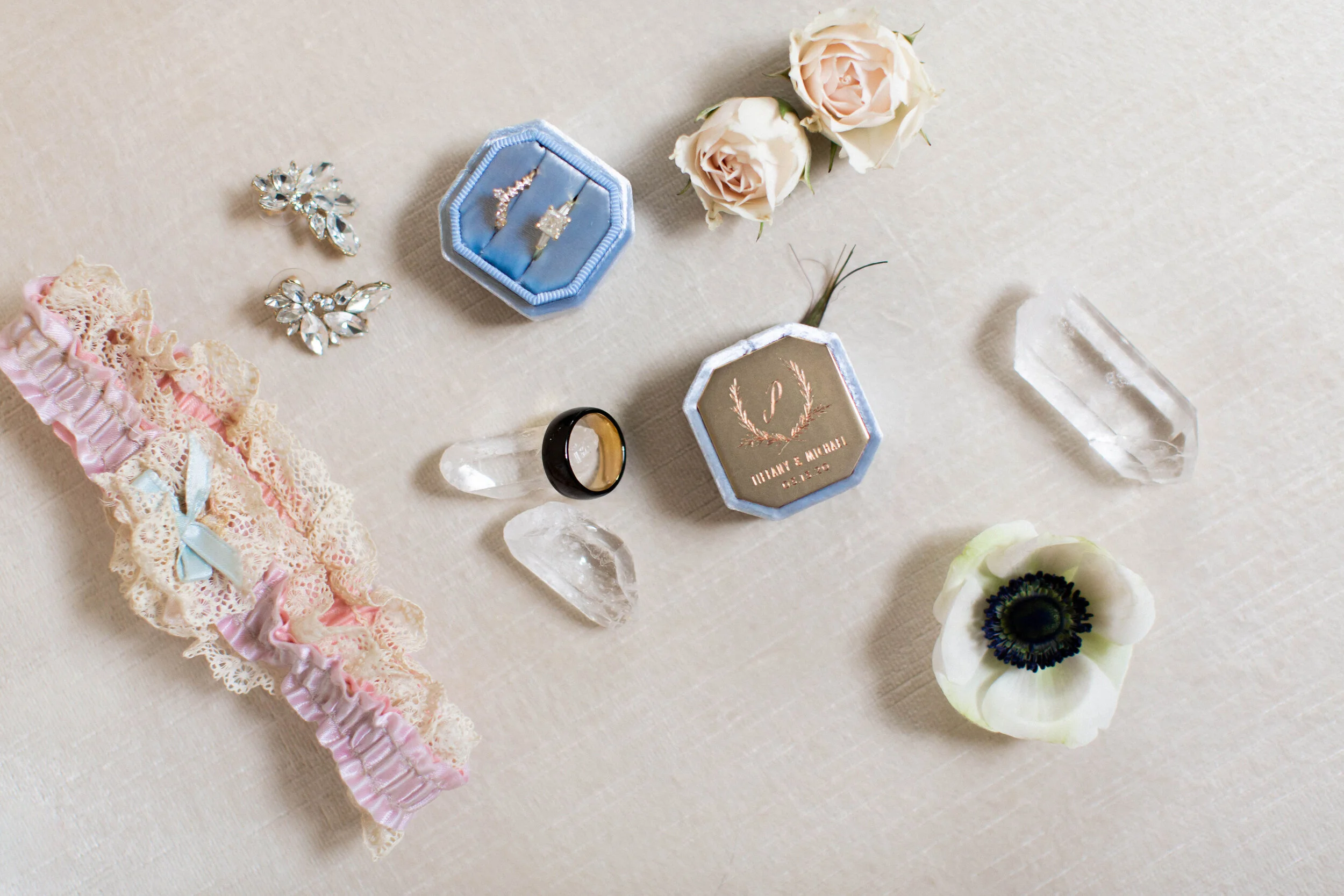 Unique wedding Flower layout.   These wedding flowers would be perfect for a Sonoma wedding, Napa wedding, or Bay area Wedding.  The perfect California Wedding in March.  Burgundy, Wine Color and Blush Wedding Flowers.  Flowers Provided by Sonoma Wed