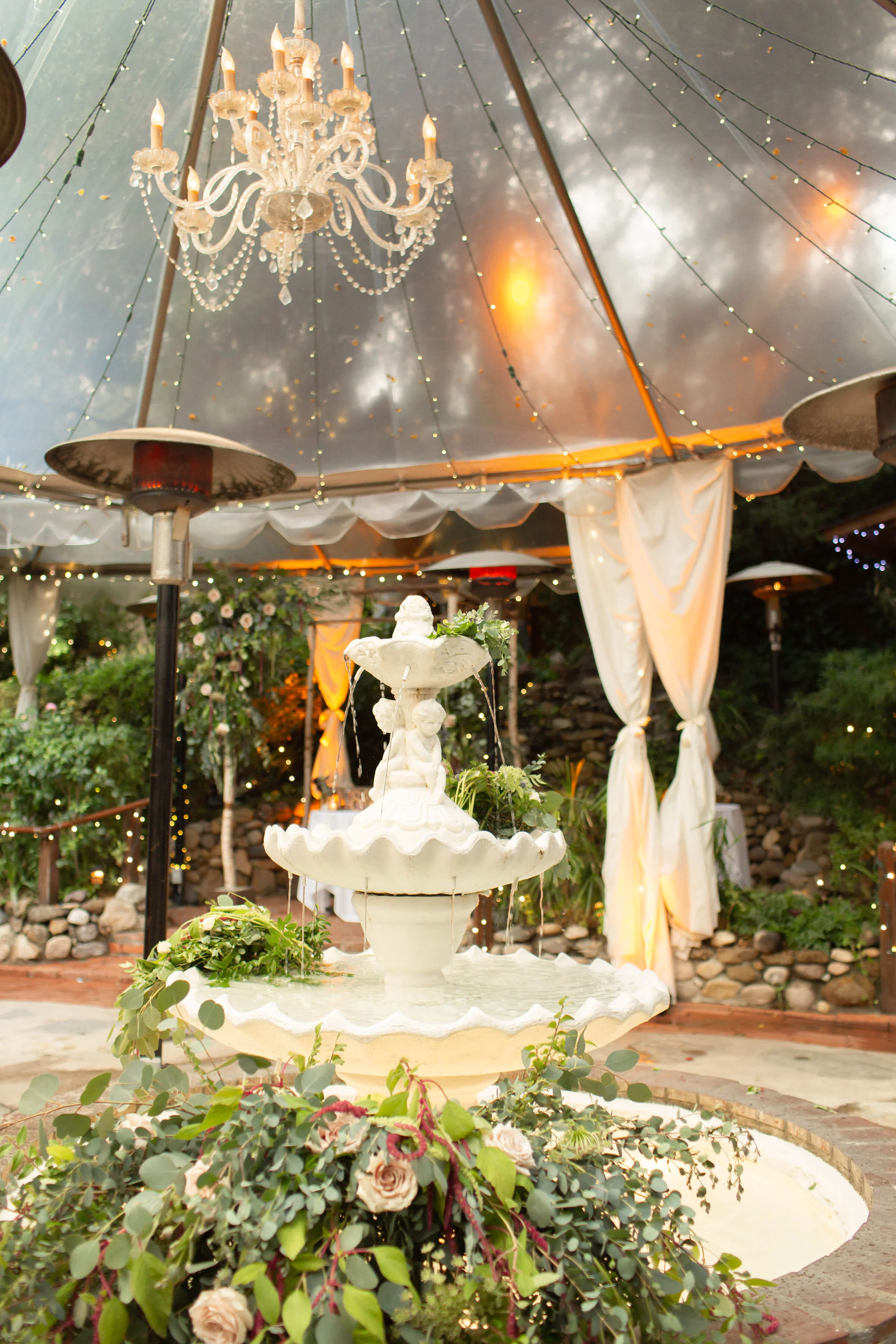 Burgundy & Blush Fountain Flowers.  These wedding flowers would be perfect for a Sonoma wedding, Napa wedding, or Bay area Wedding.  The perfect California Wedding in March.  Burgundy, Wine Color and Blush Wedding Flowers.  Flowers Provided by Bay Ar