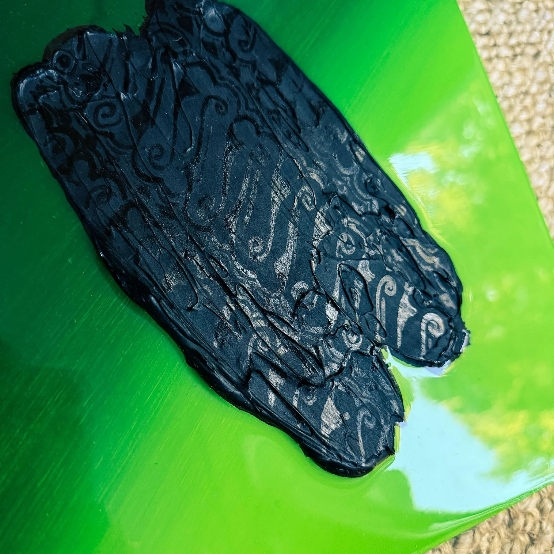 green-glossy-33.jpg
