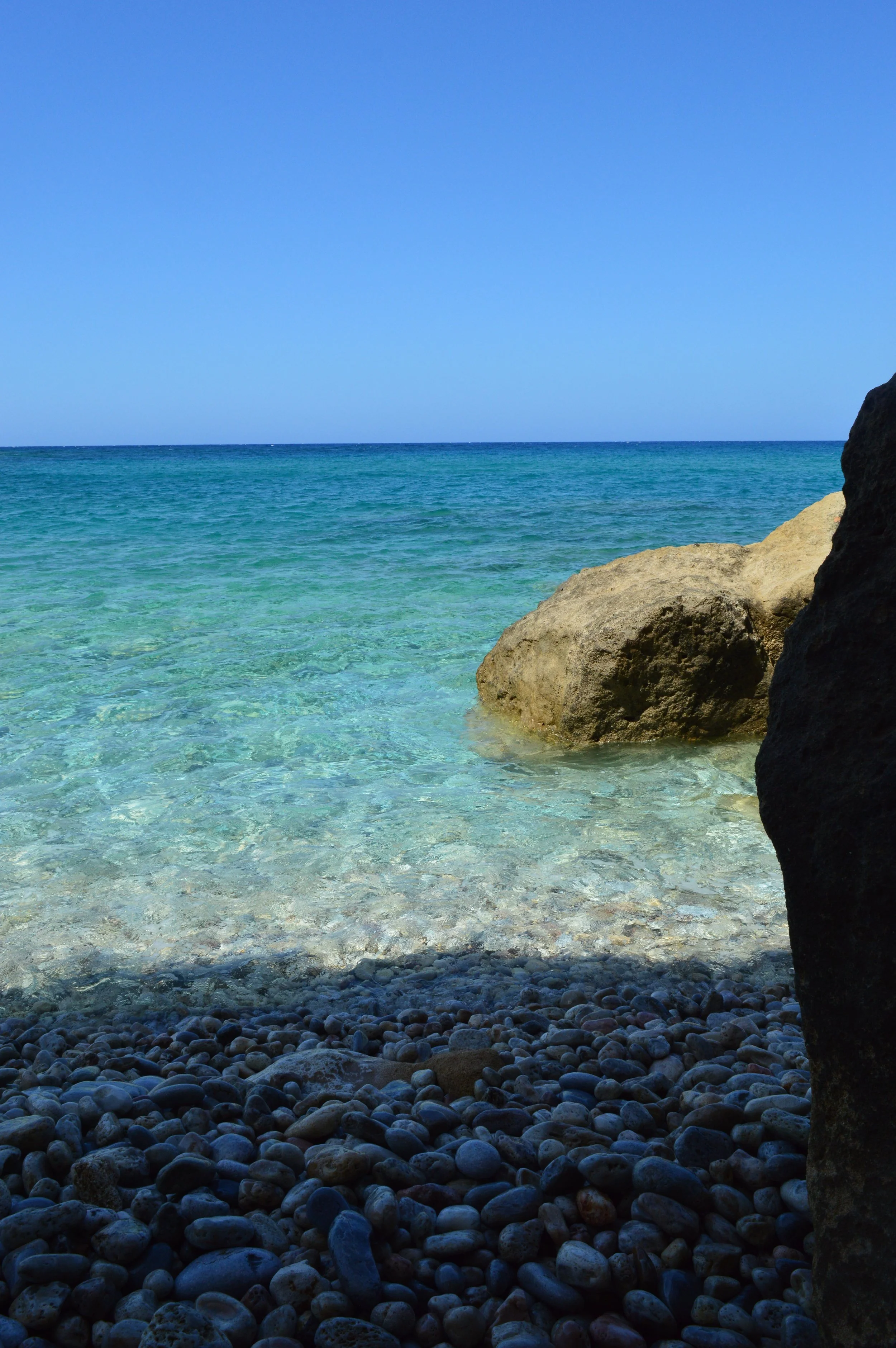 Patsavra-beach-vlychadia-area-crete-remote-beach-crystal-water (26).JPG