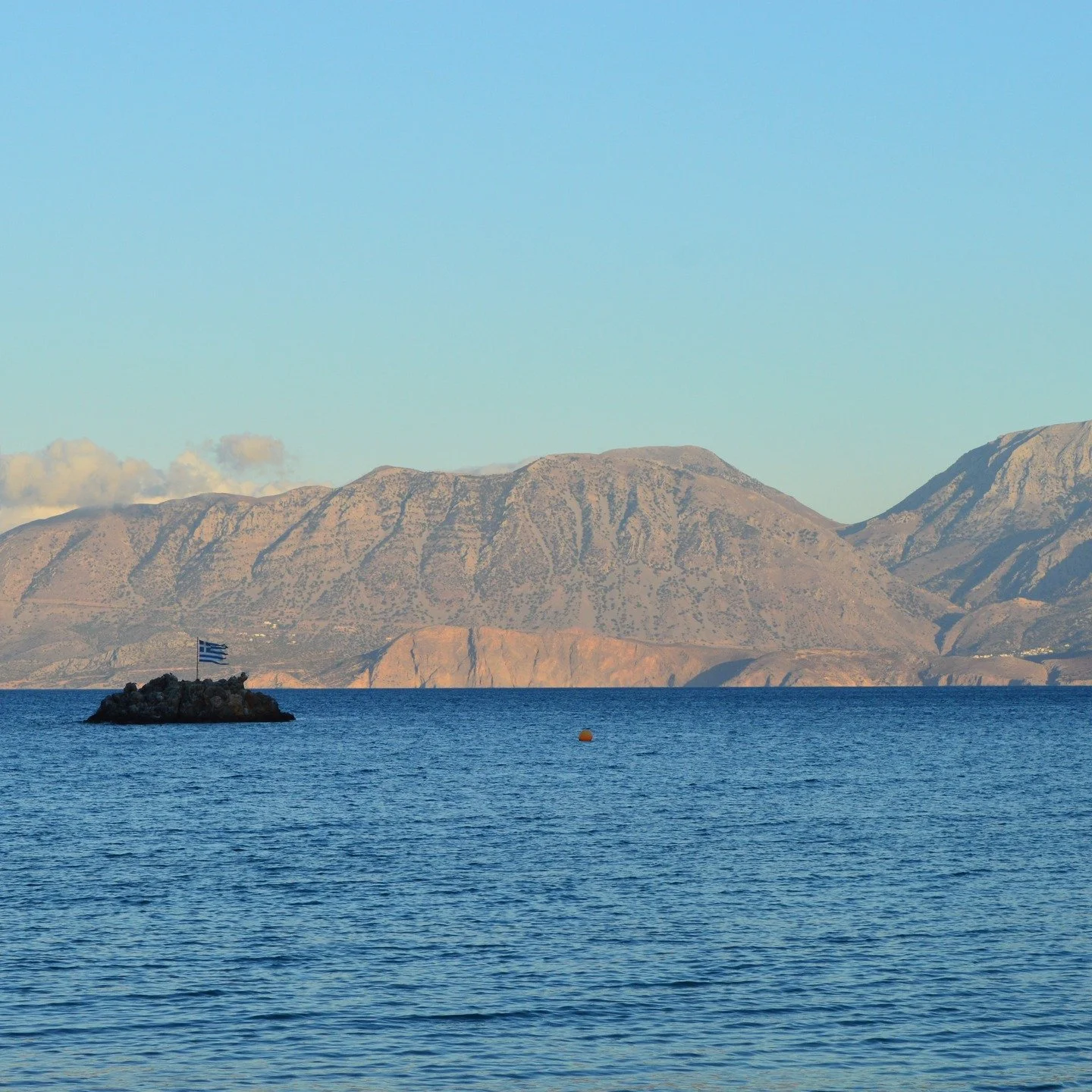 Mirabello Bay, Agios Nikolaos, Crete 
One of the largest and most breathtaking bays in Greece π framed by majestic mountains and deep blue waters. Its name comes from the Venetian period: “Mirabello” means “beautiful view” in