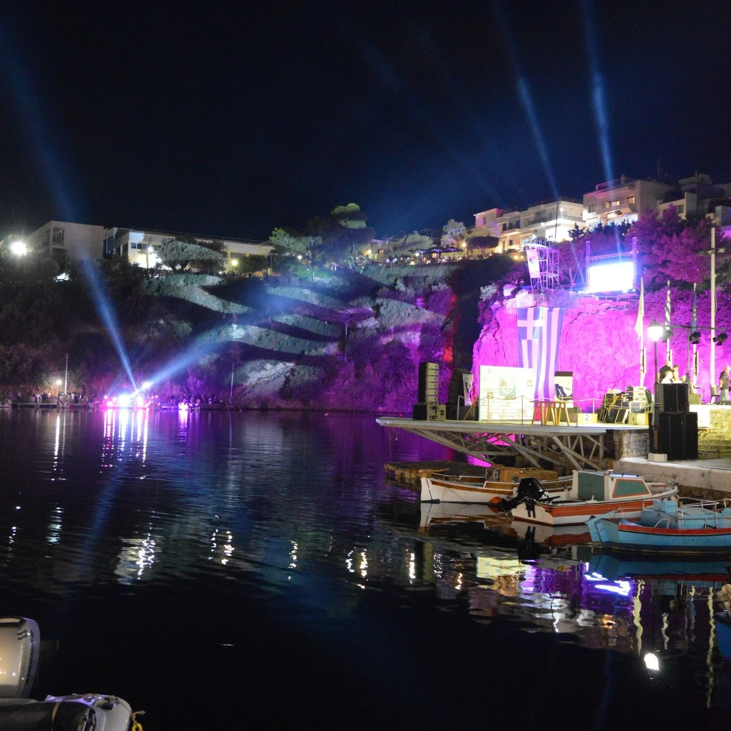 π Agios Nikolaos Cliff Diving – Crete 
Each summer, the heart of Agios Nikolaos beats faster as fearless divers soar from the cliffs of Lake Voulismeni, performing breathtaking dives into its deep blue waters. The event brings together athlet